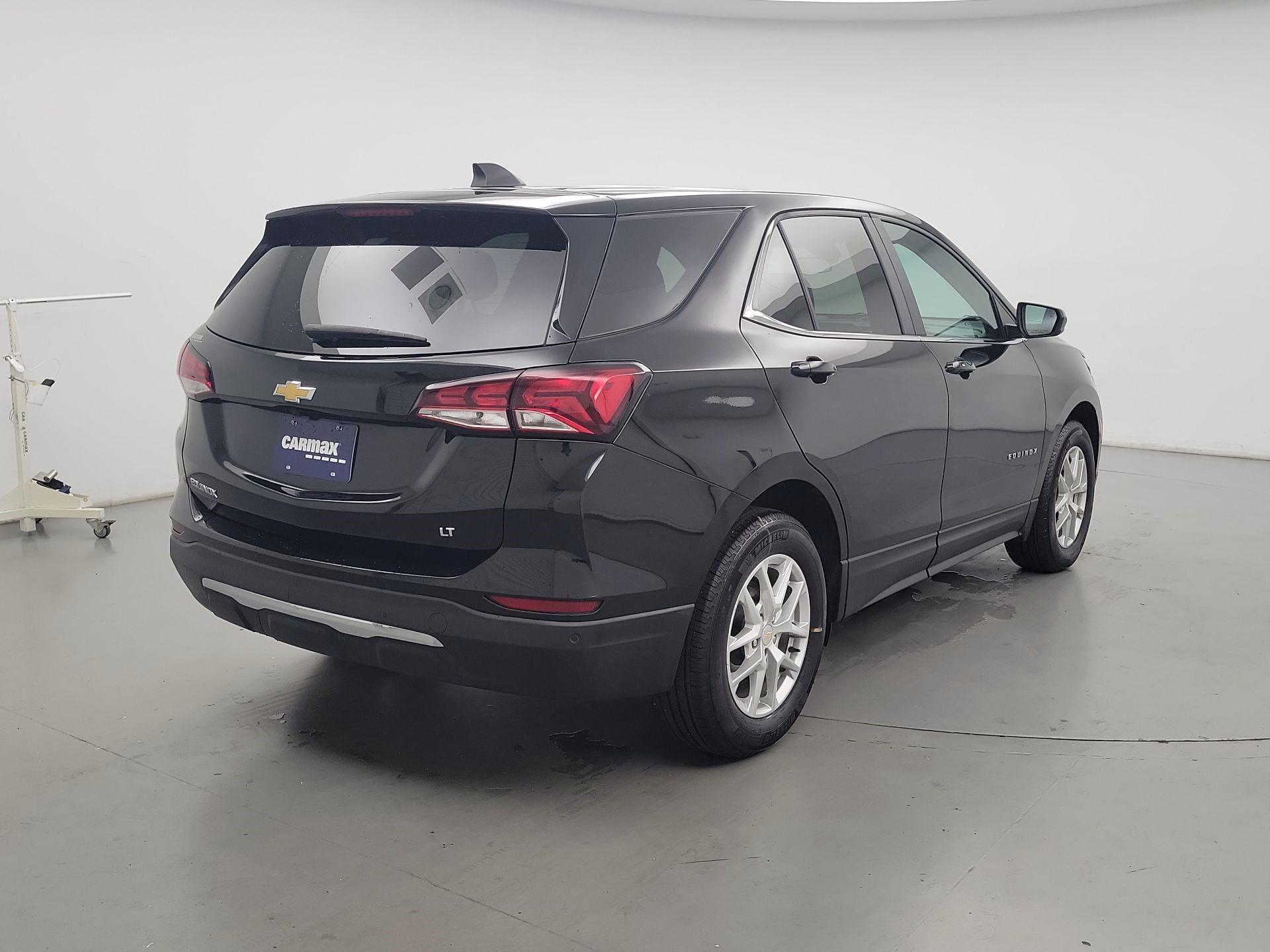 Thumbnail: 2022 Chevrolet Equinox - 5