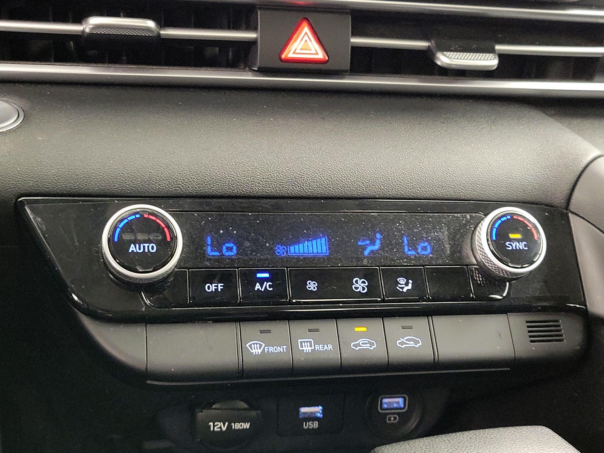 Thumbnail: 2021 Hyundai Elantra - 16