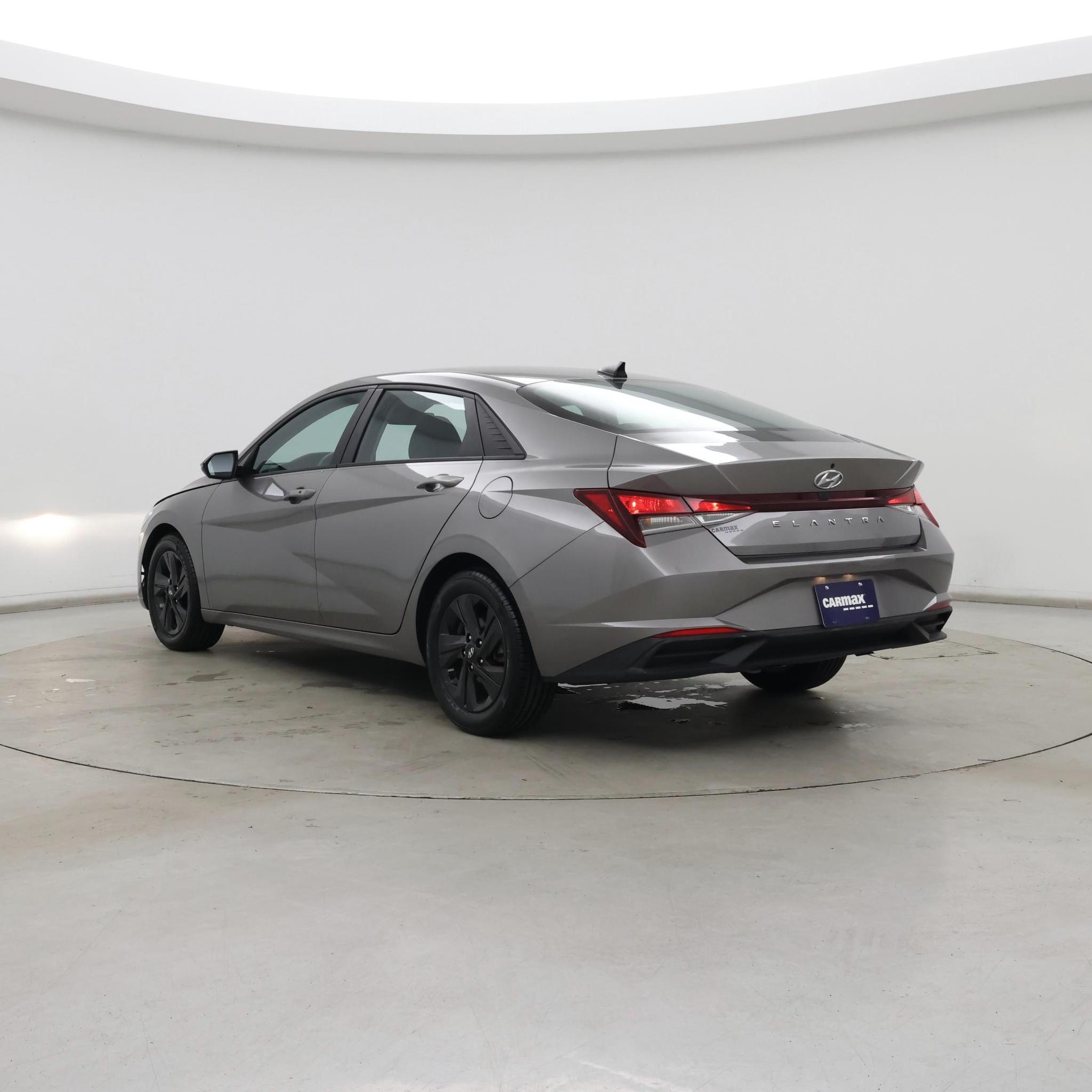 Thumbnail: 2021 Hyundai Elantra - 2