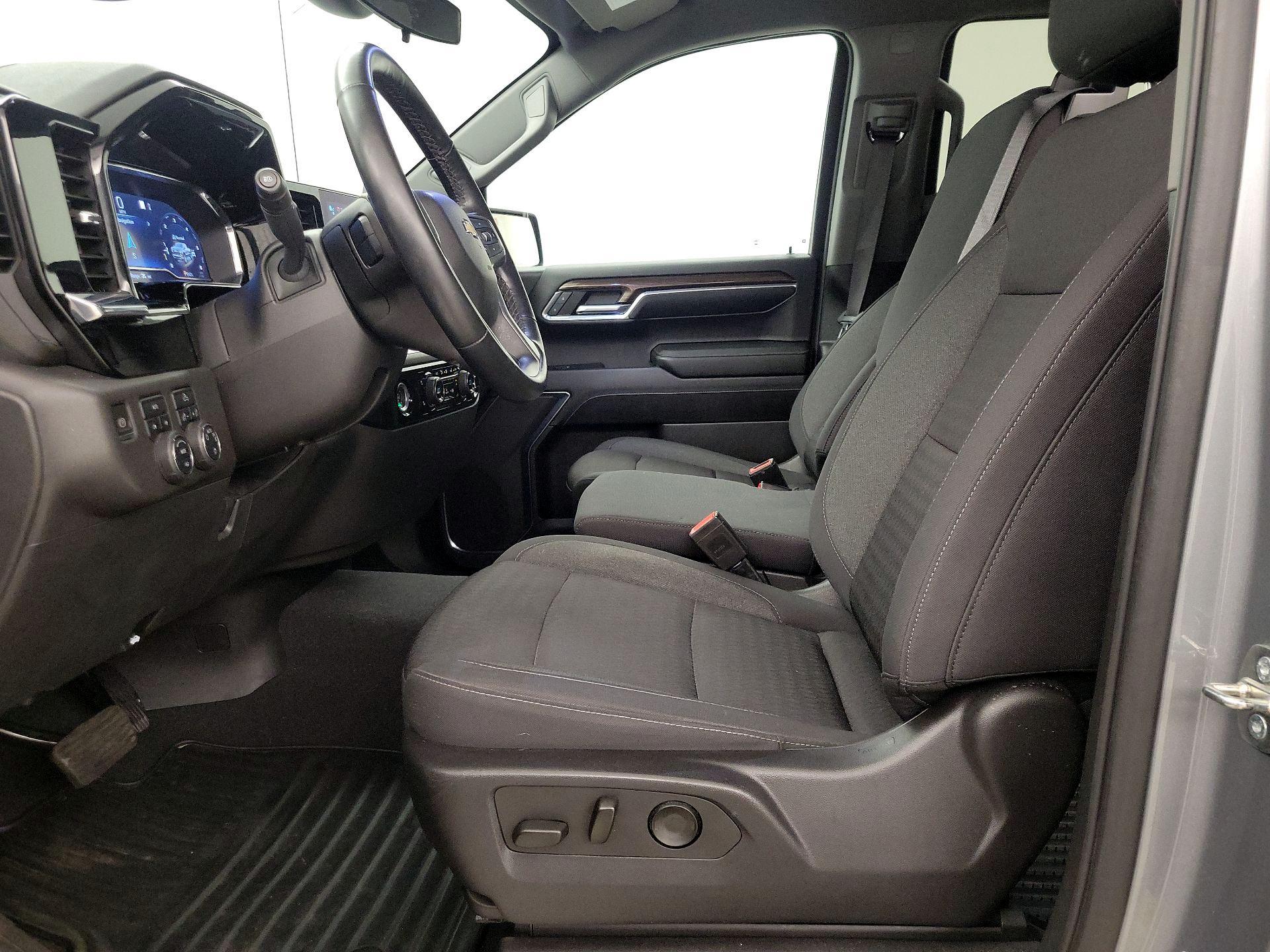 Thumbnail: 2023 Chevrolet Silverado 1500 - 11