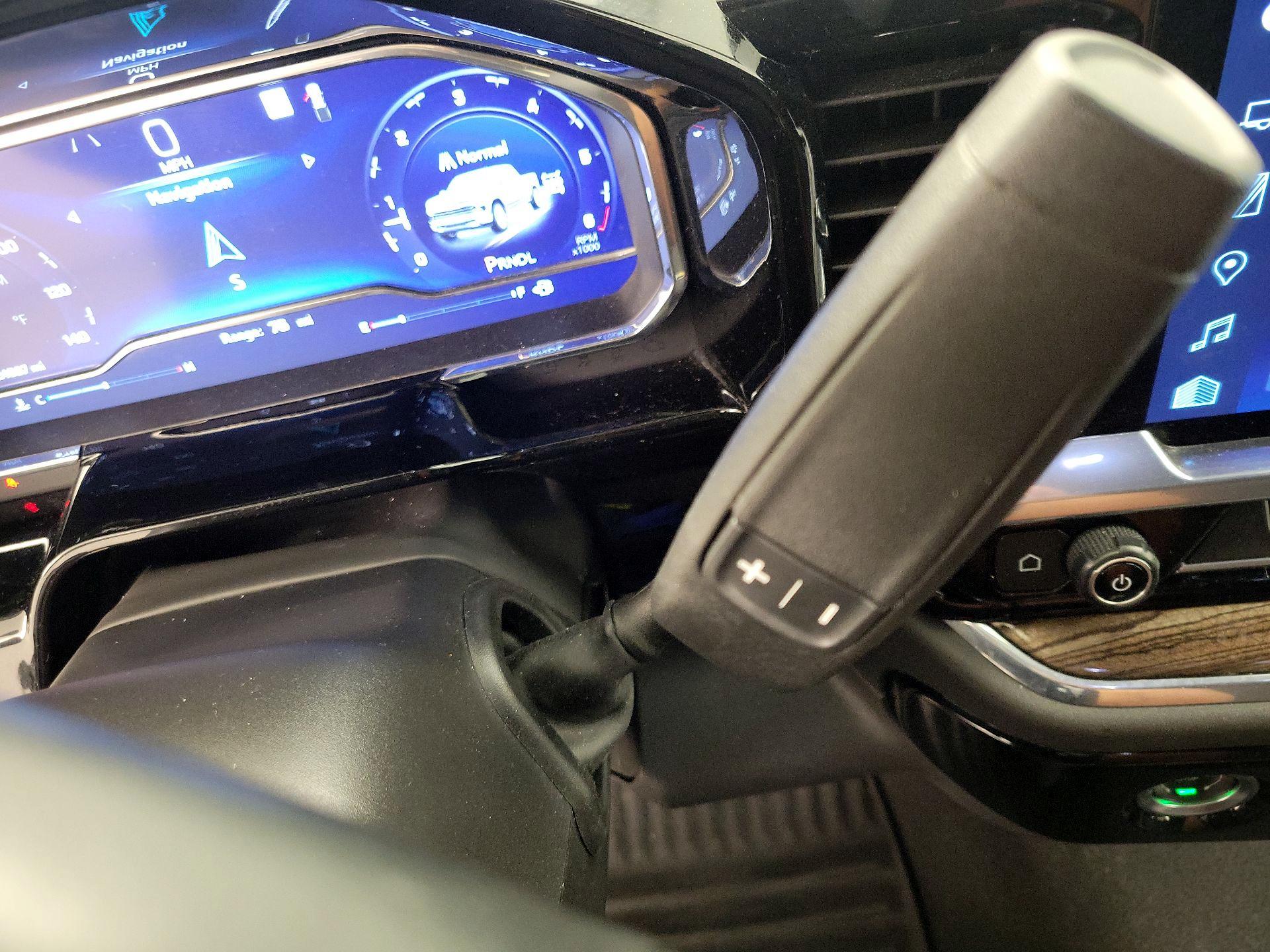 Thumbnail: 2023 Chevrolet Silverado 1500 - 17