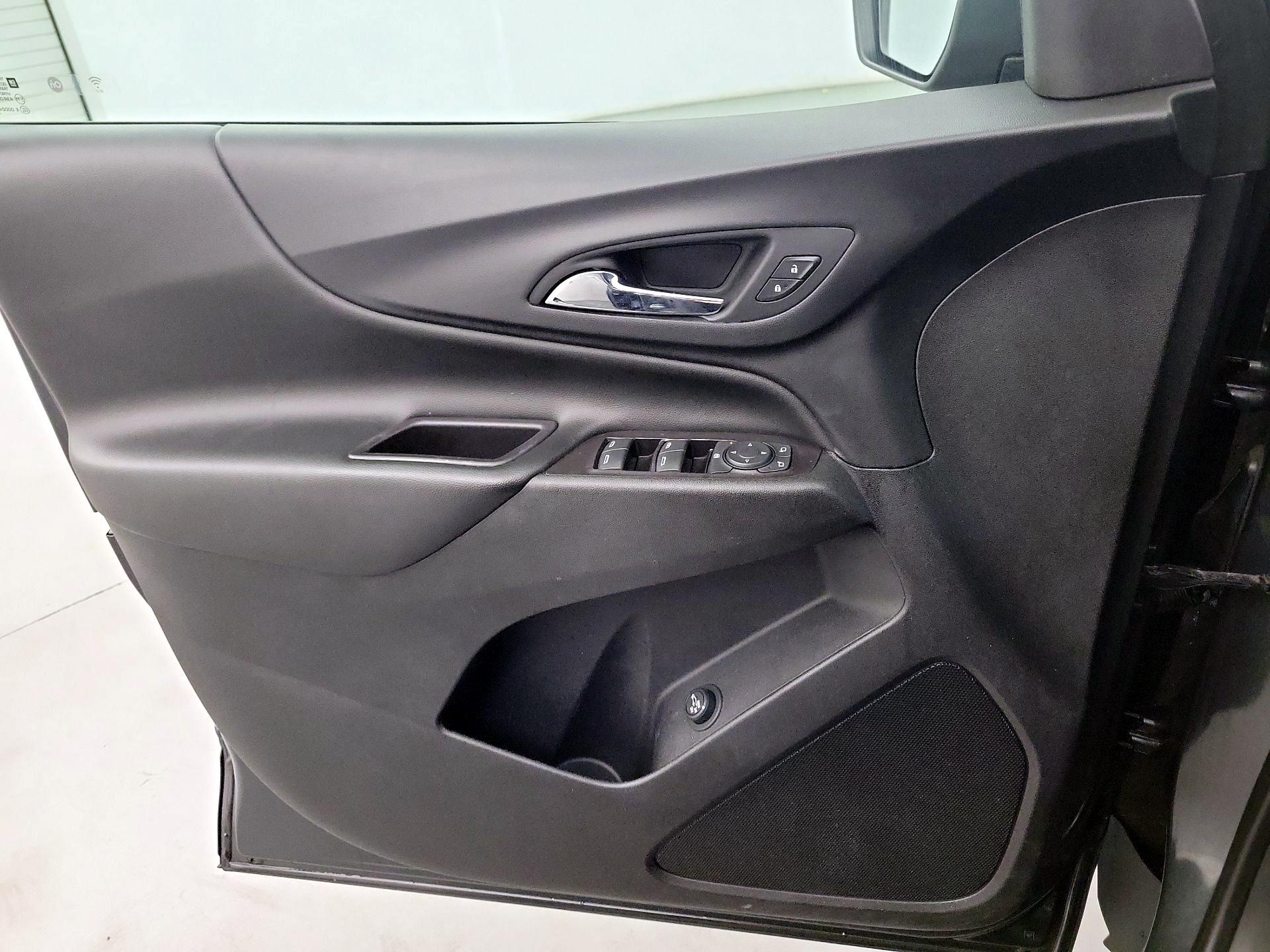 Thumbnail: 2020 Chevrolet Equinox - 12