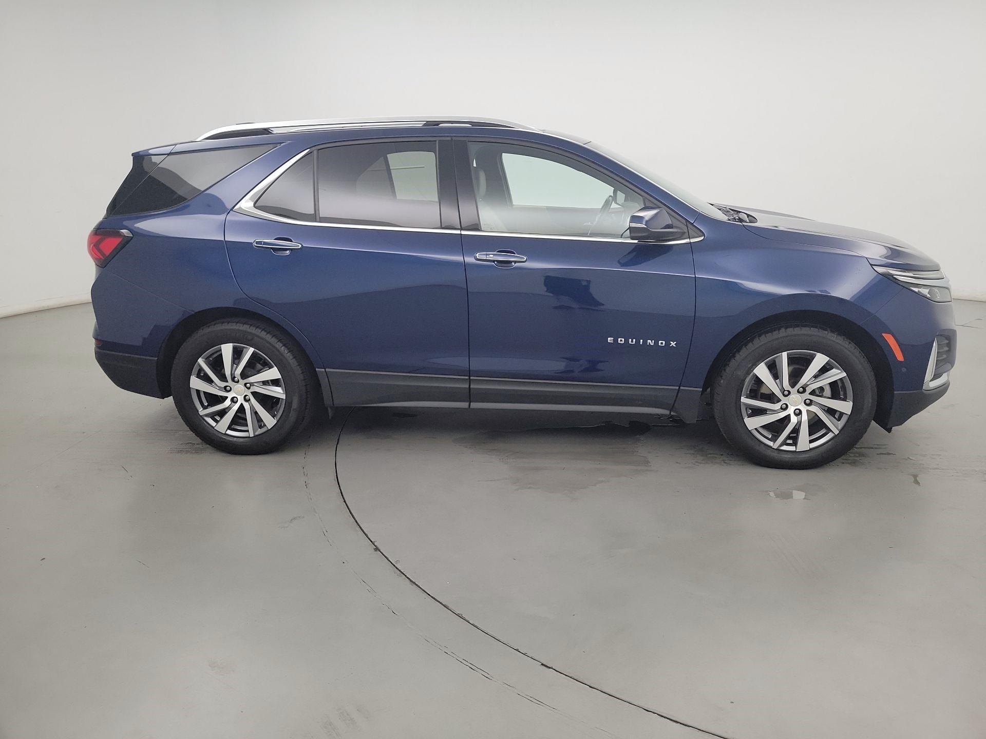 Thumbnail: 2022 Chevrolet Equinox - 4