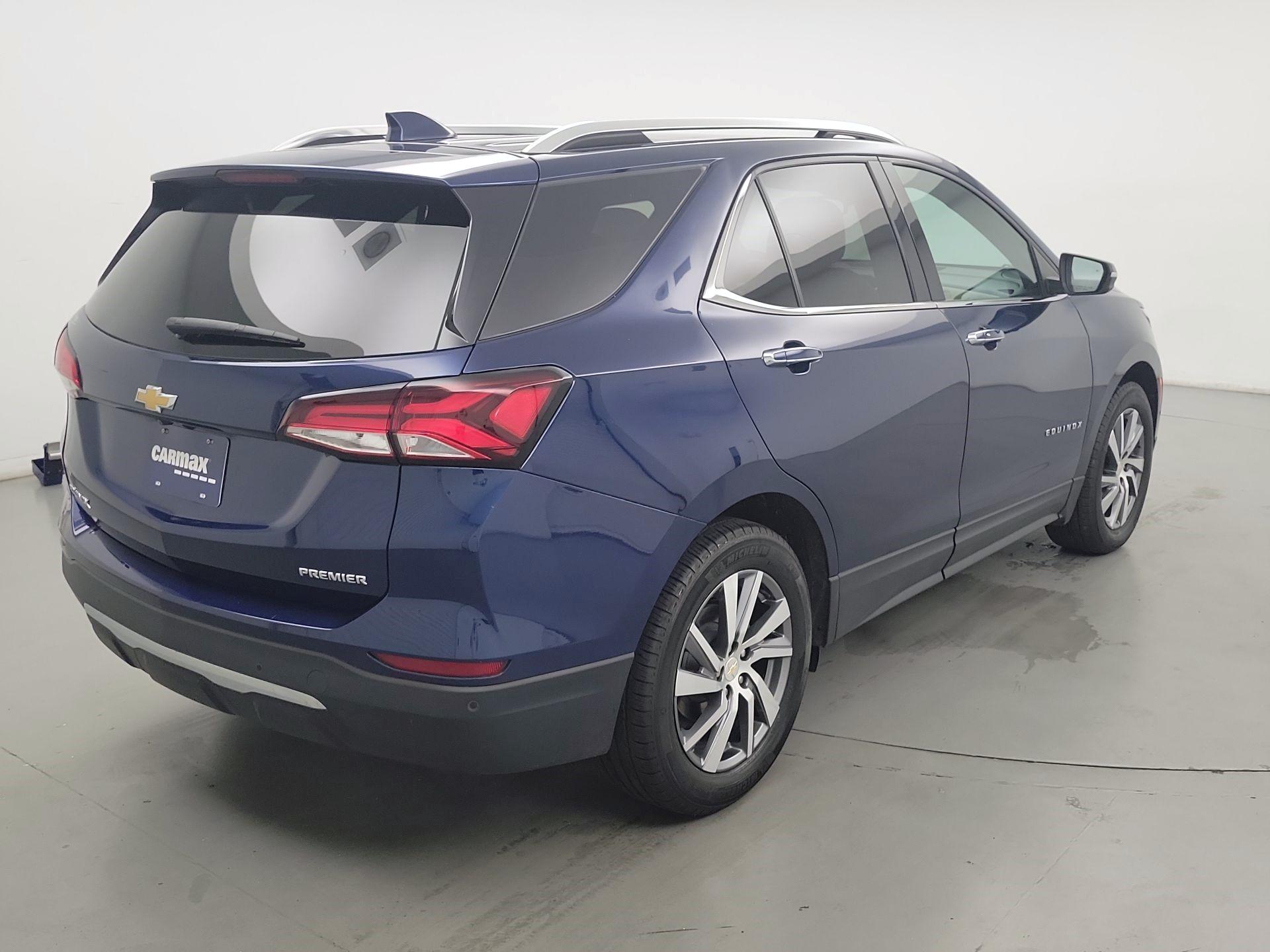 Thumbnail: 2022 Chevrolet Equinox - 5