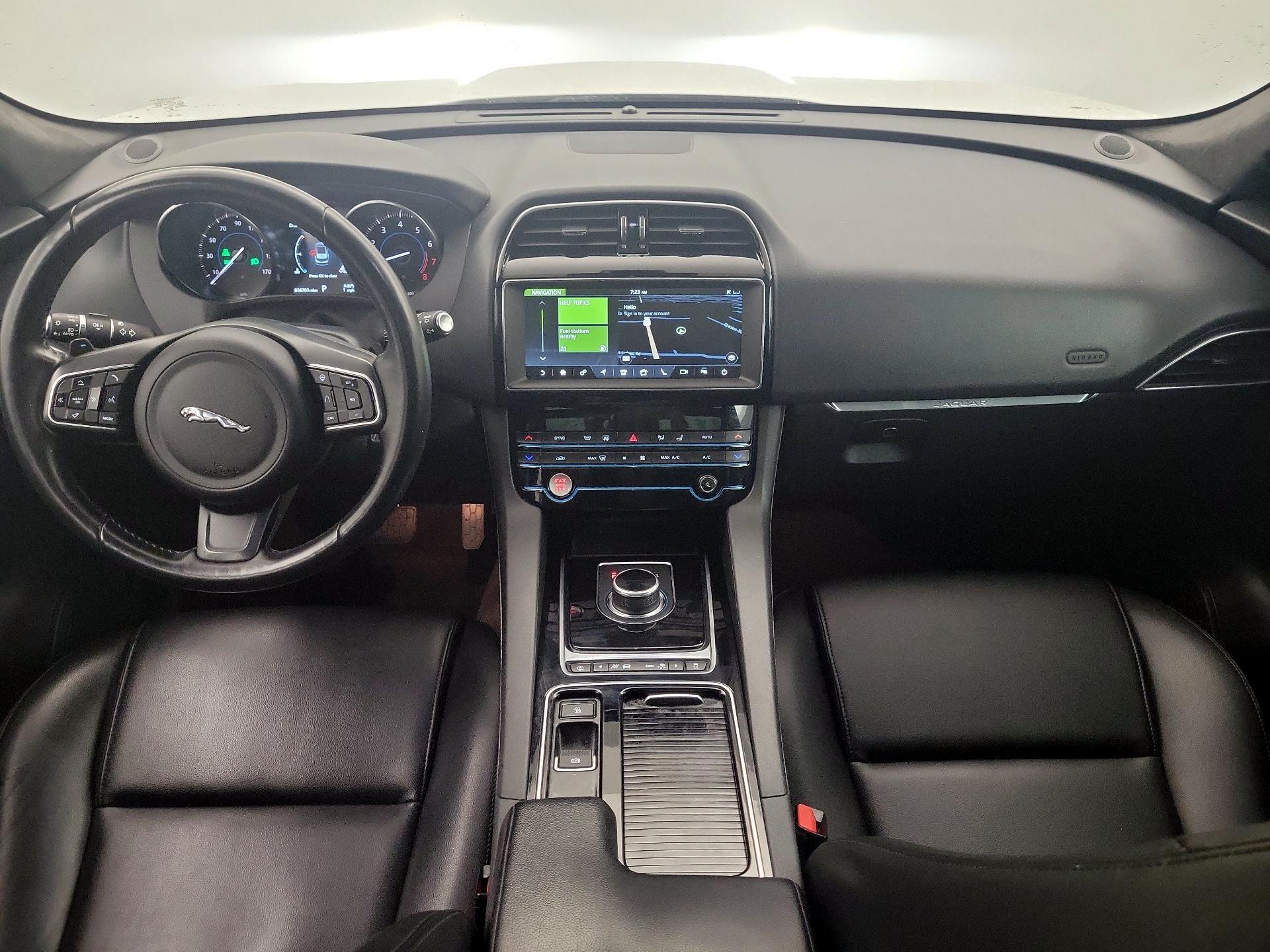 Thumbnail: 2020 Jaguar F-Pace - 9
