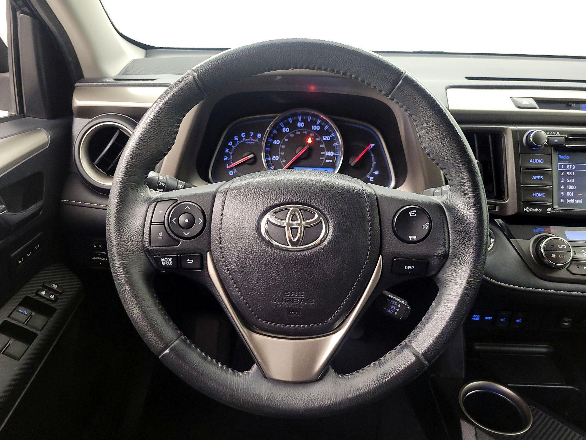Thumbnail: 2014 Toyota RAV4 - 10