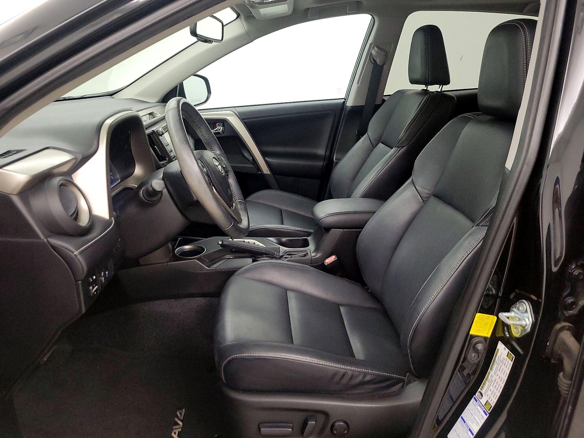 Thumbnail: 2014 Toyota RAV4 - 11