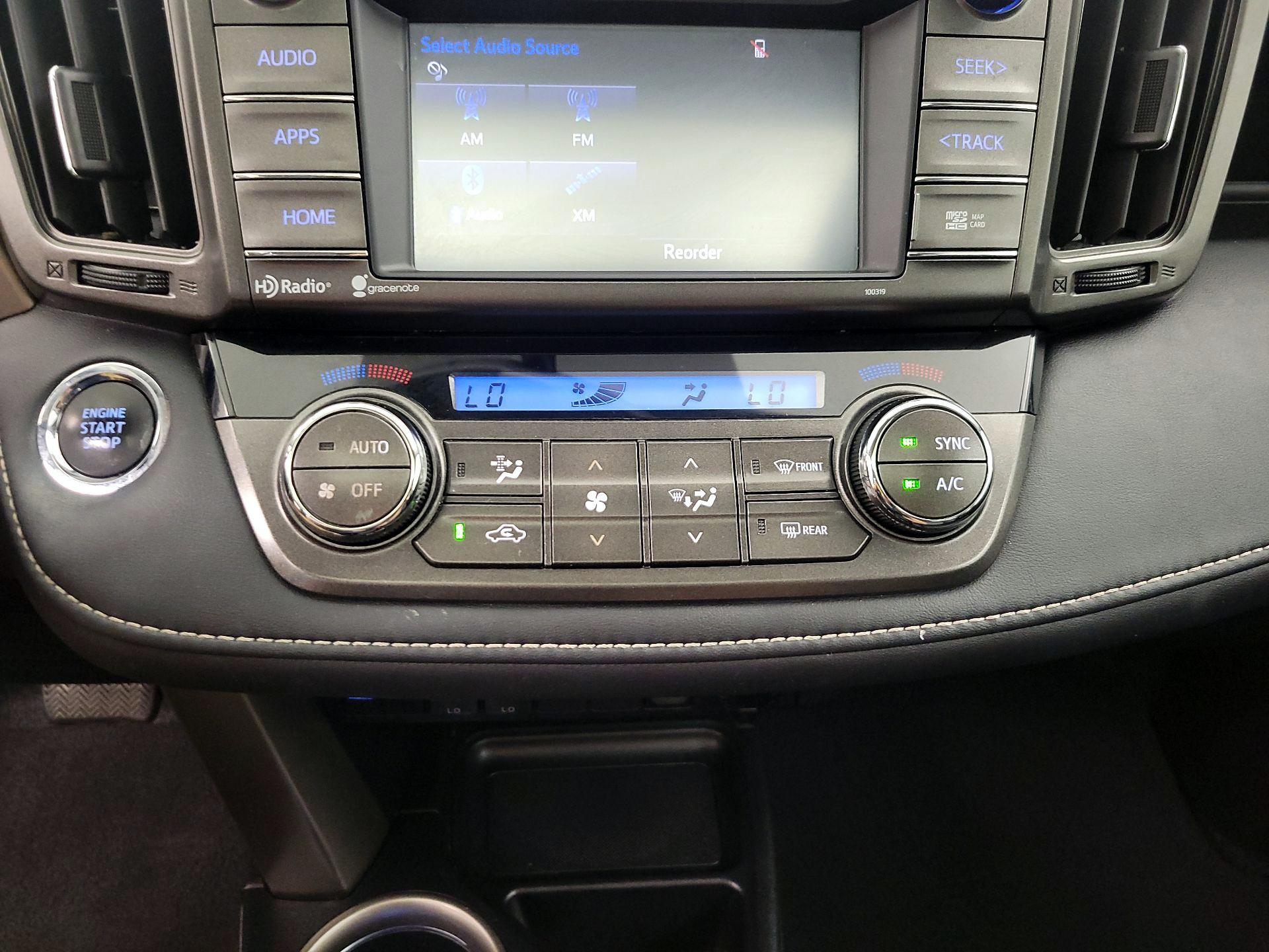 Thumbnail: 2014 Toyota RAV4 - 16