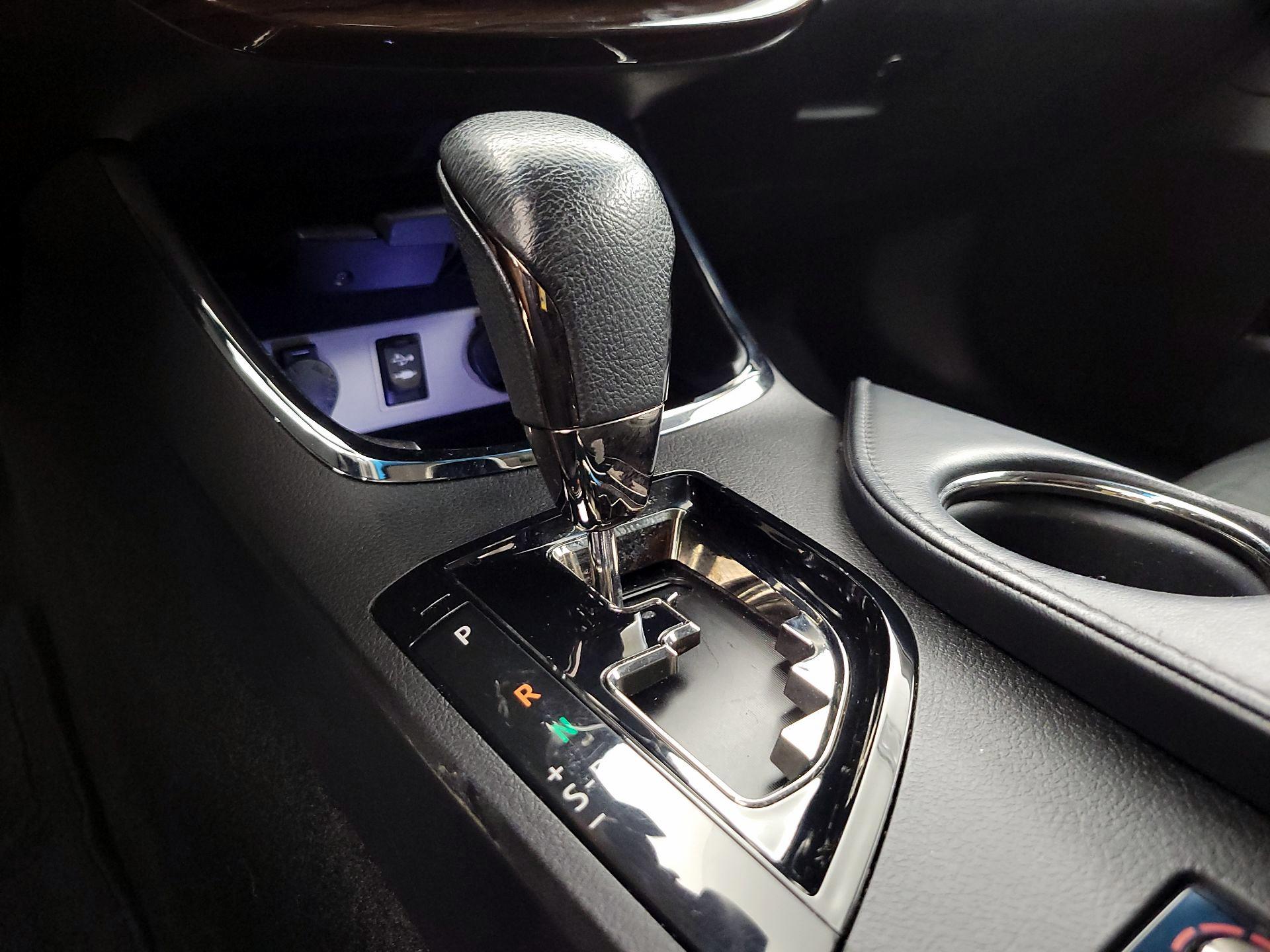 Thumbnail: 2015 Toyota Avalon - 17