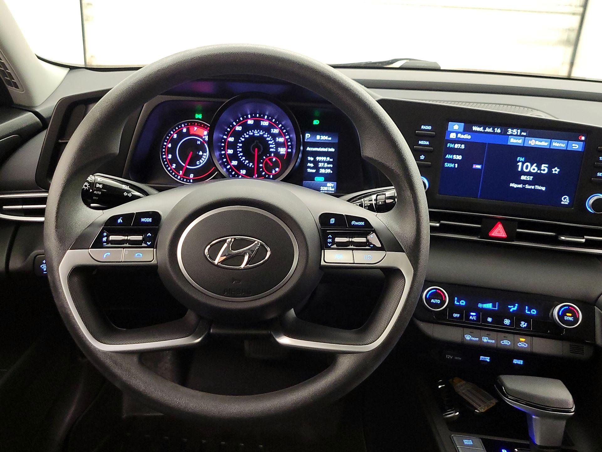Thumbnail: 2022 Hyundai Elantra - 10