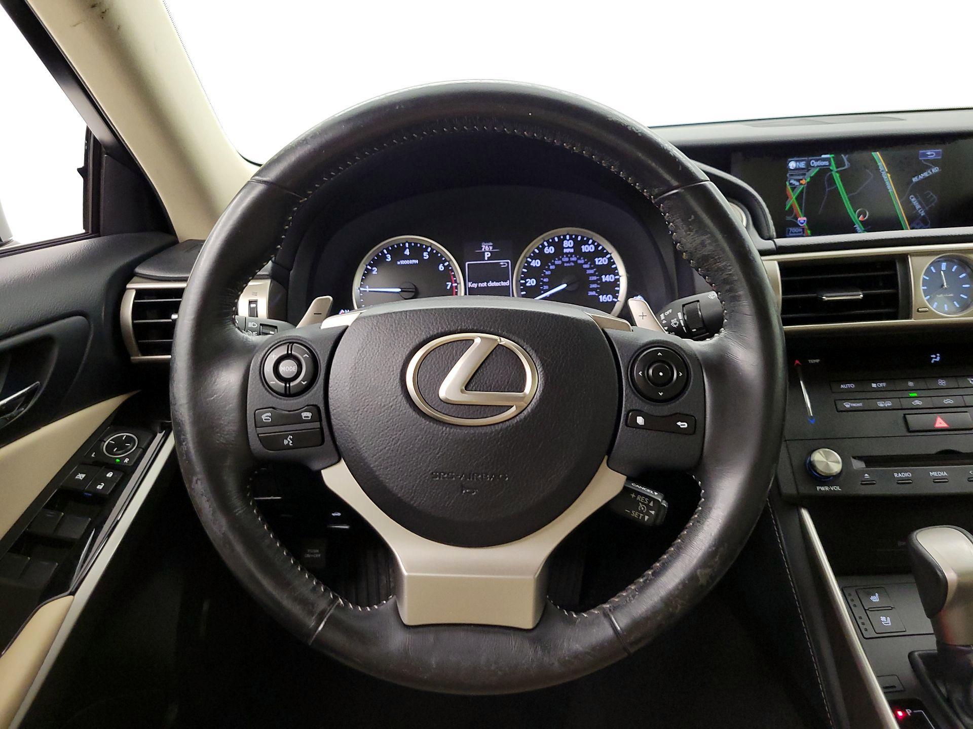 Thumbnail: 2015 Lexus IS - 10