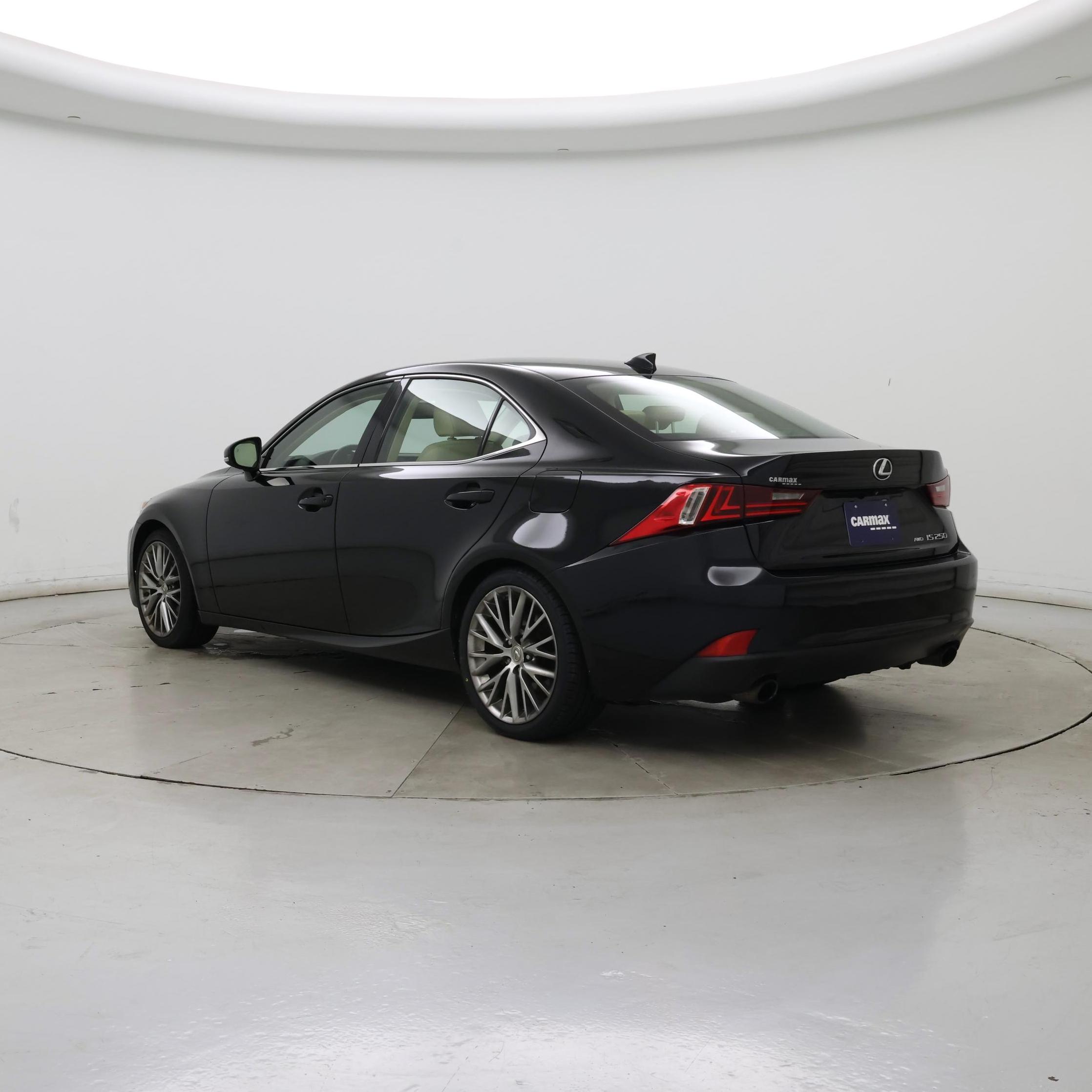 Thumbnail: 2015 Lexus IS - 2