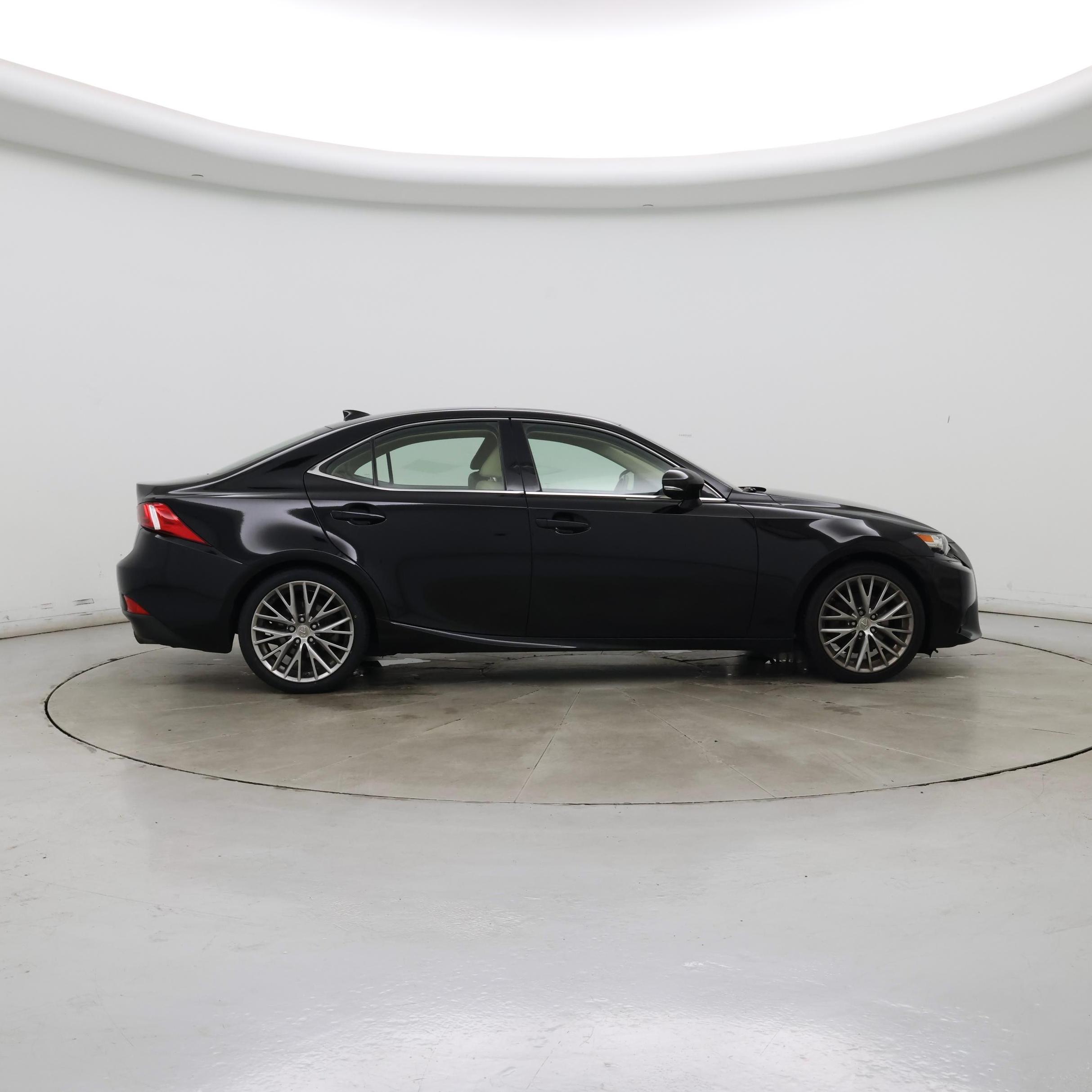 Thumbnail: 2015 Lexus IS - 7
