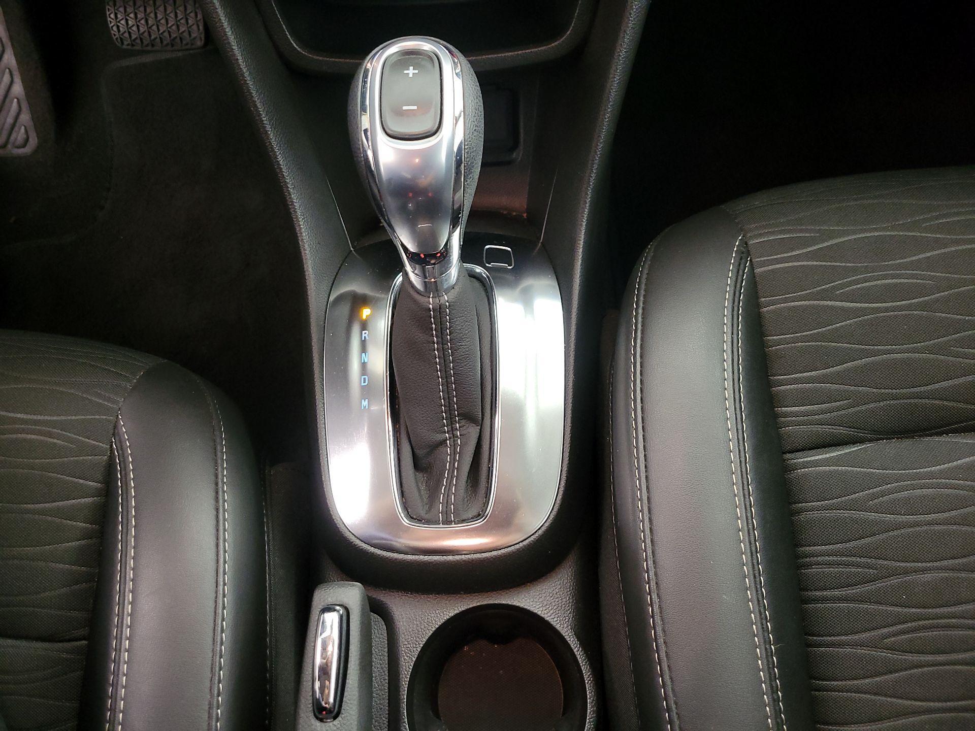 Thumbnail: 2015 Buick Encore - 17