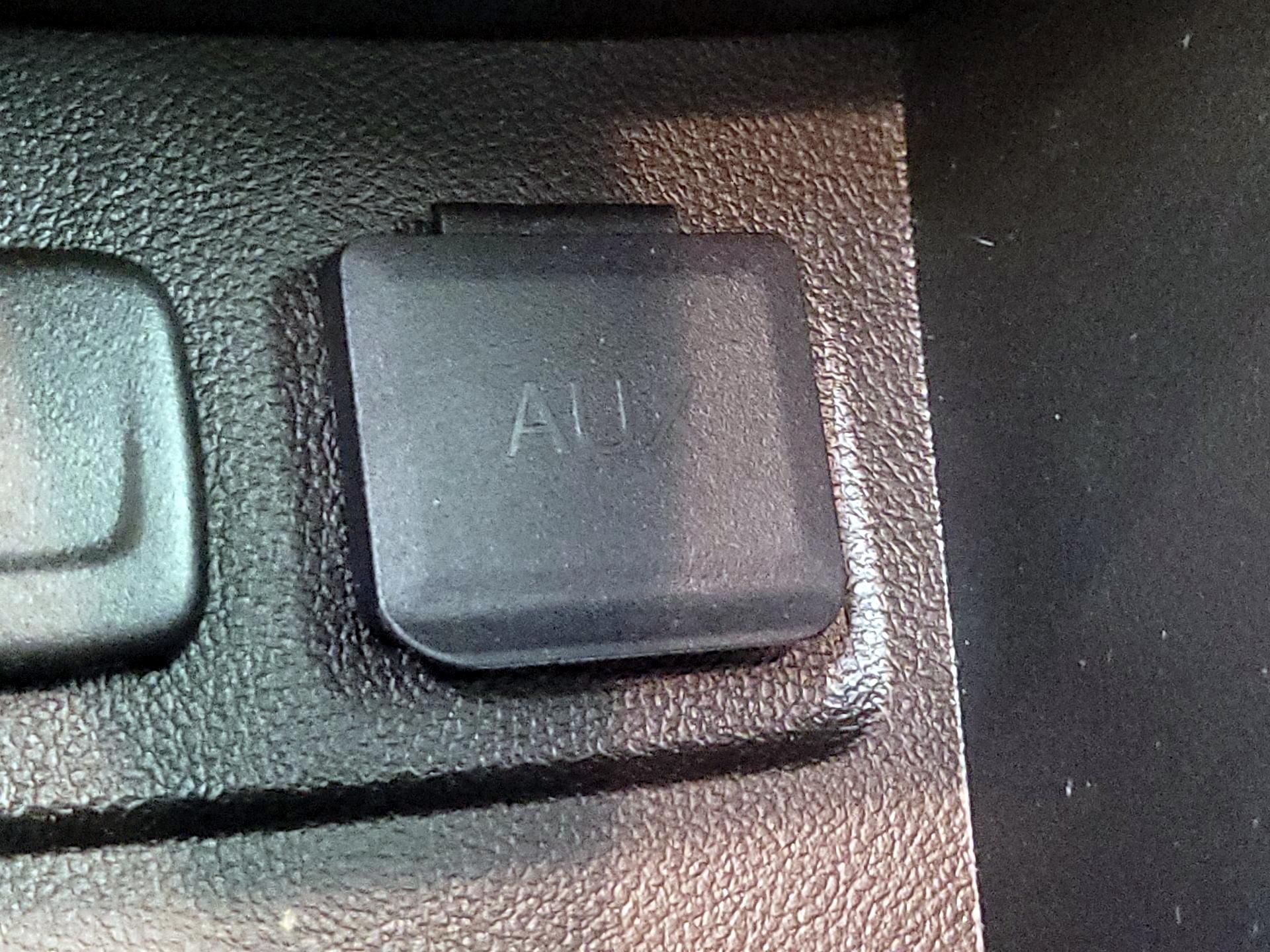 Thumbnail: 2015 Buick Encore - 18