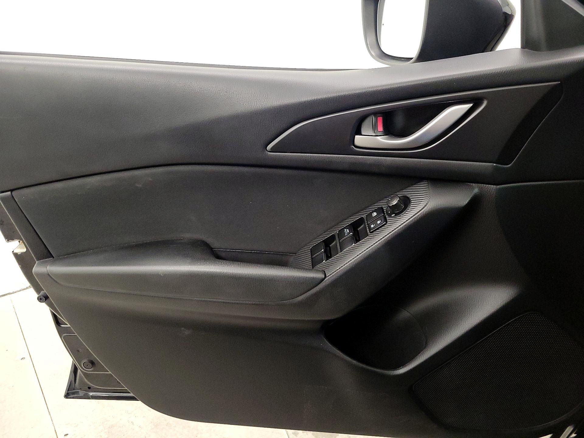 Thumbnail: 2015 Mazda Mazda3 - 12