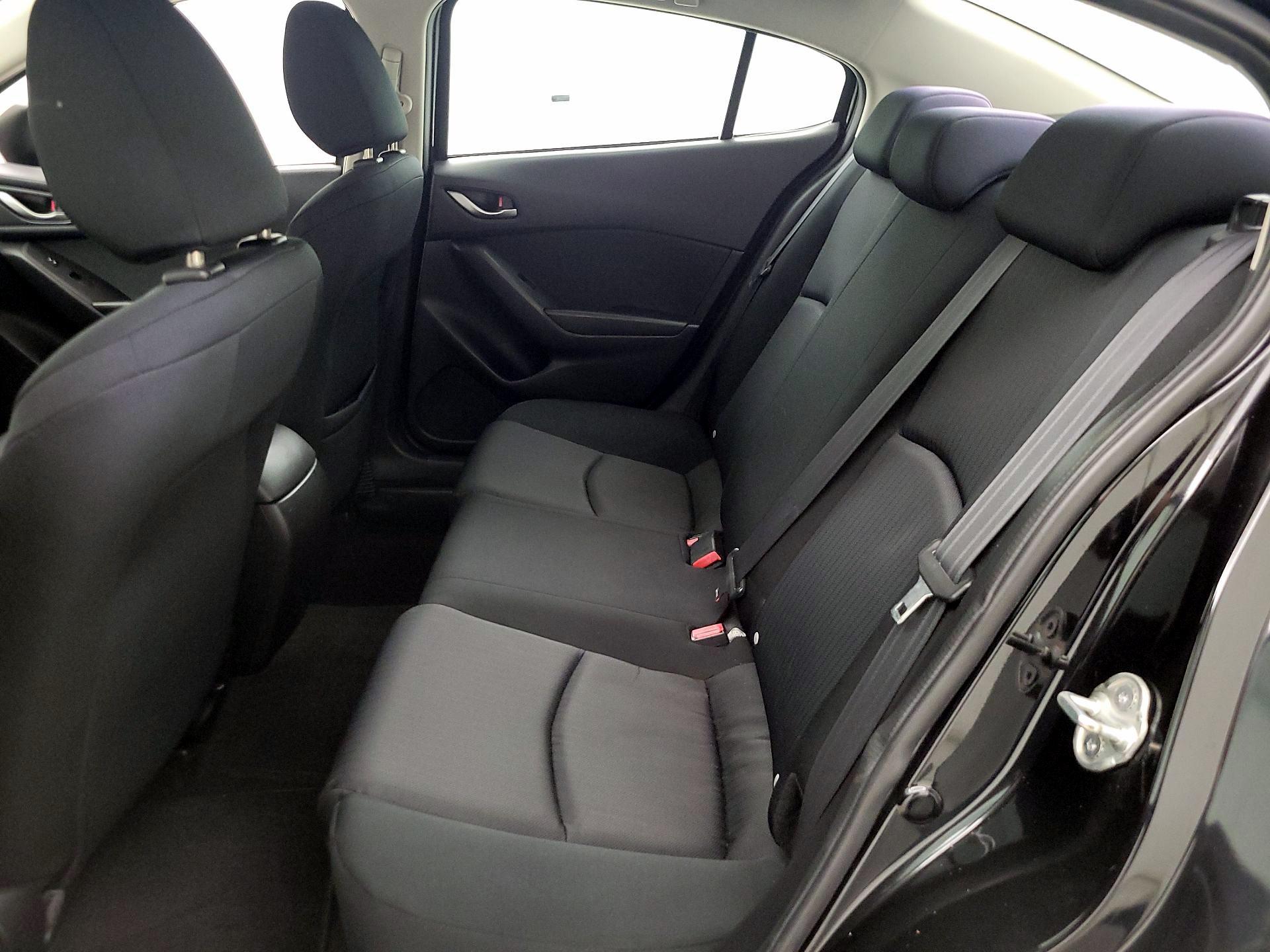 Thumbnail: 2015 Mazda Mazda3 - 18