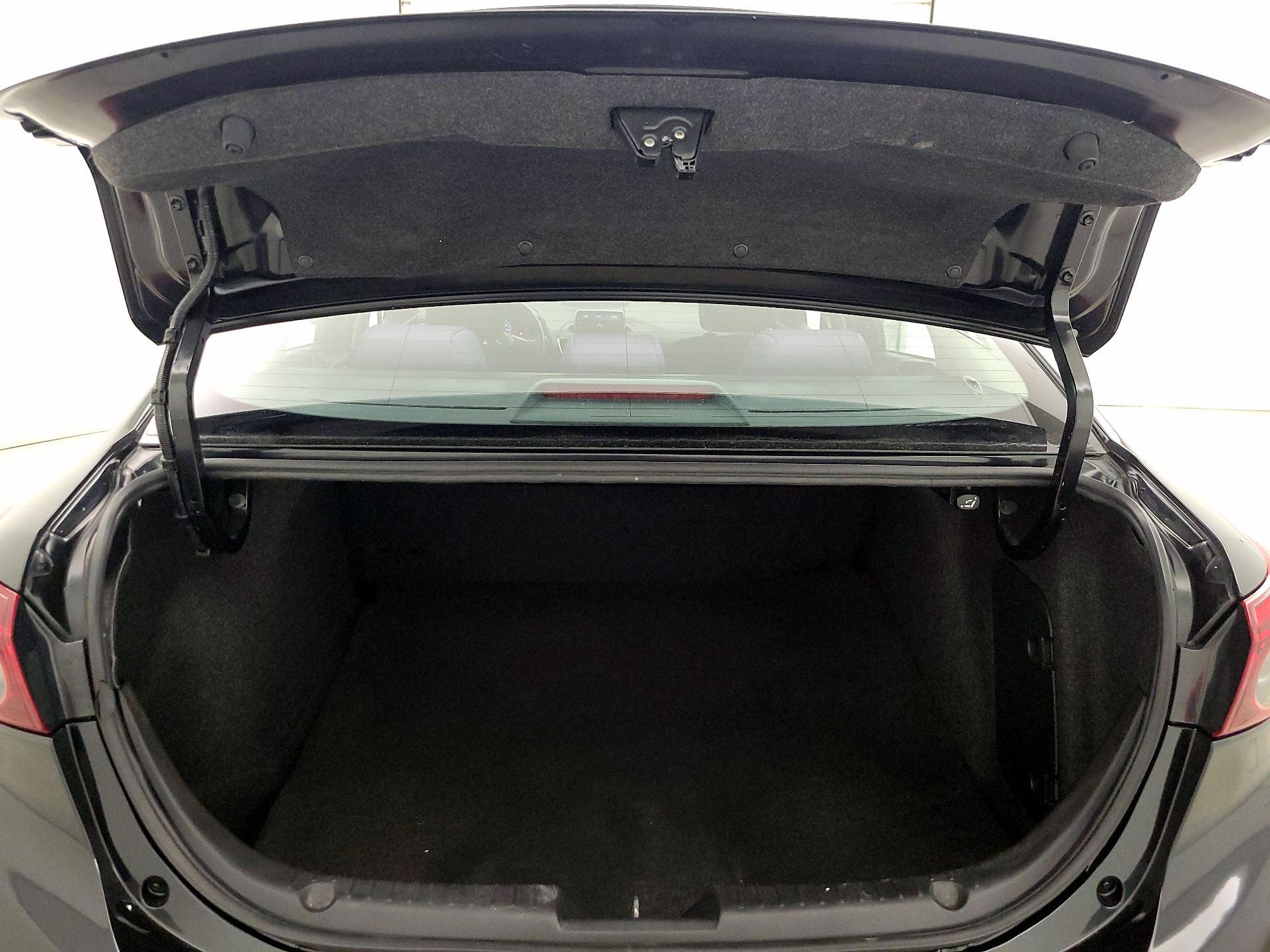 Thumbnail: 2015 Mazda Mazda3 - 19