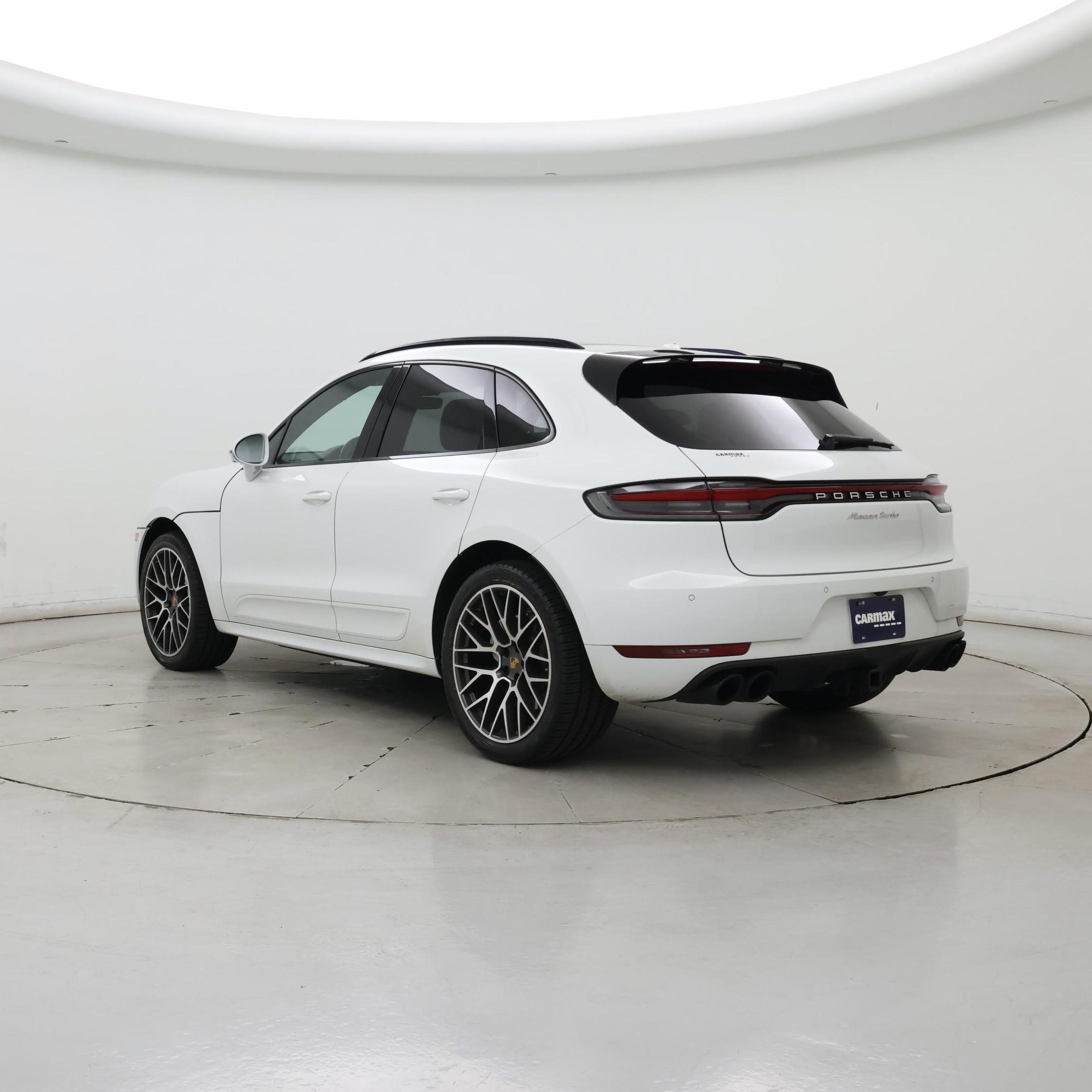 Thumbnail: 2020 Porsche Macan - 2