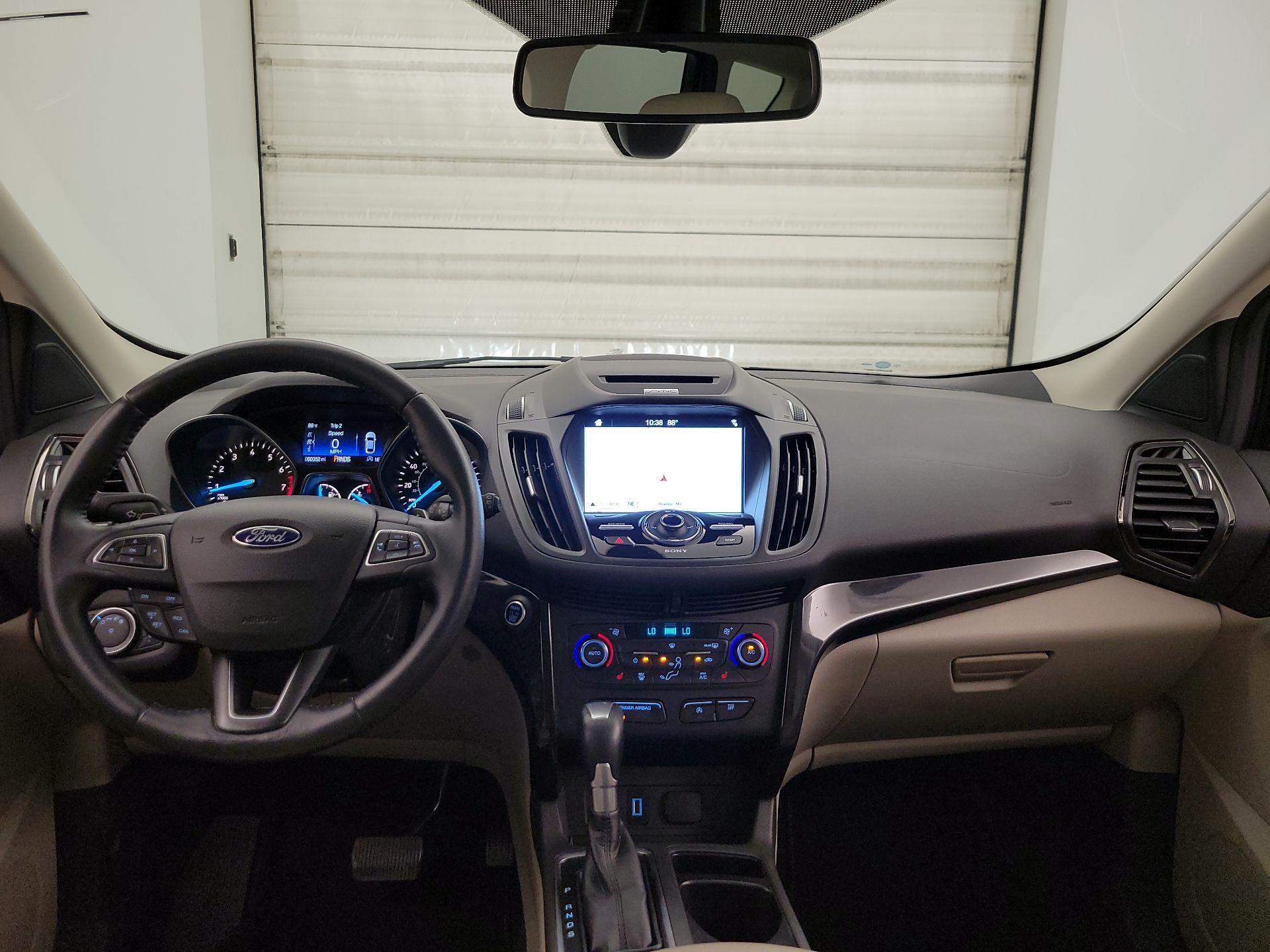 Thumbnail: 2017 Ford Escape - 9
