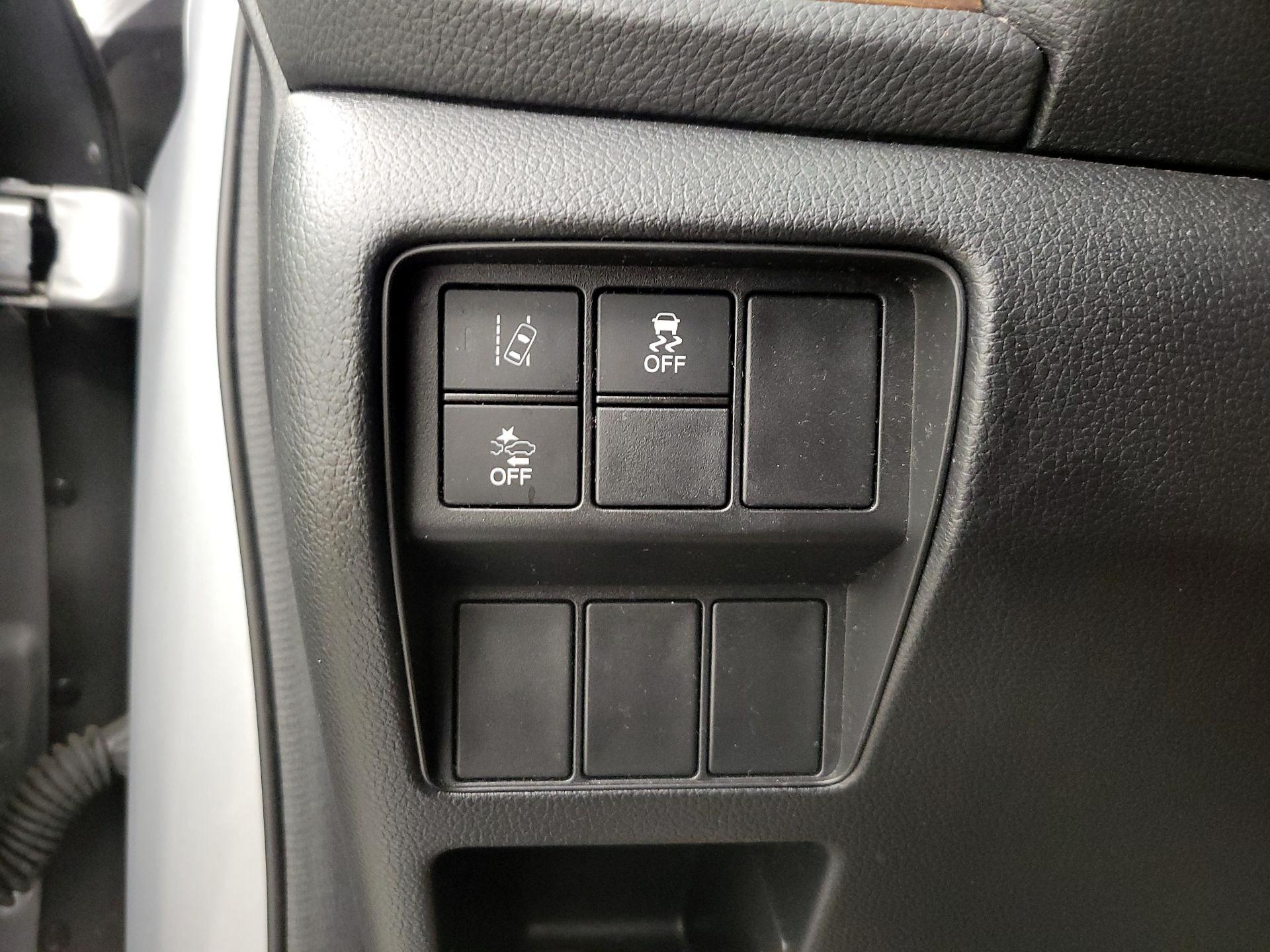 Thumbnail: 2018 Honda CR-V - 13