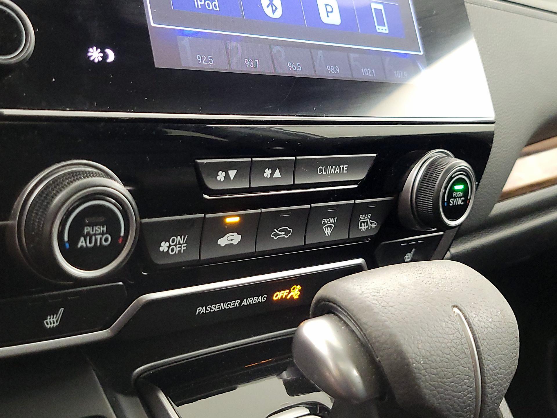Thumbnail: 2018 Honda CR-V - 16