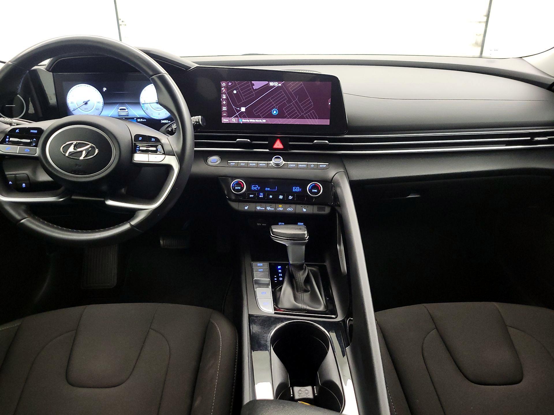 Thumbnail: 2023 Hyundai Elantra - 9