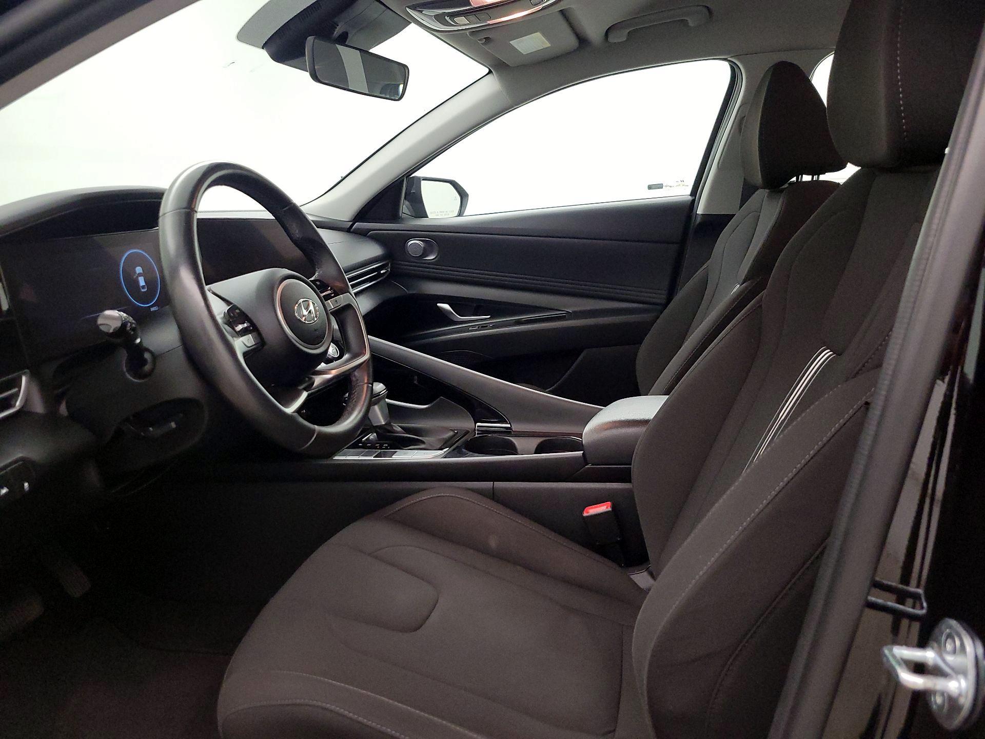 Thumbnail: 2023 Hyundai Elantra - 11