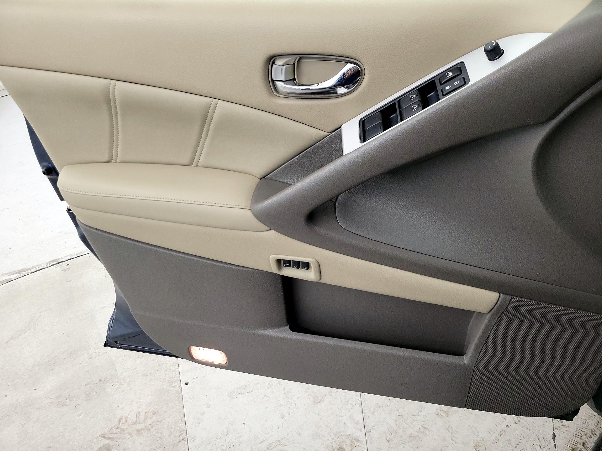 Thumbnail: 2014 Nissan Murano - 12