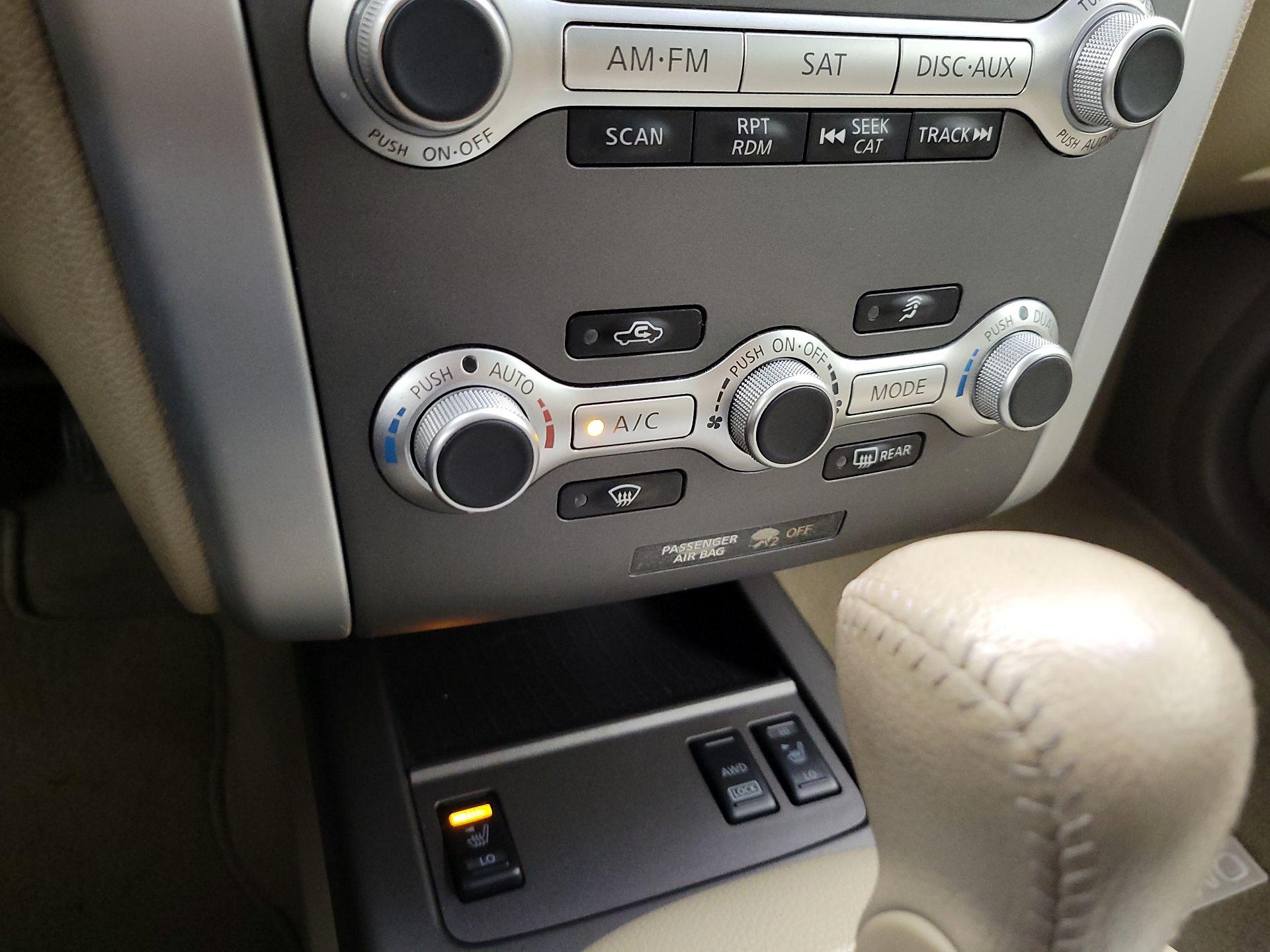 Thumbnail: 2014 Nissan Murano - 16