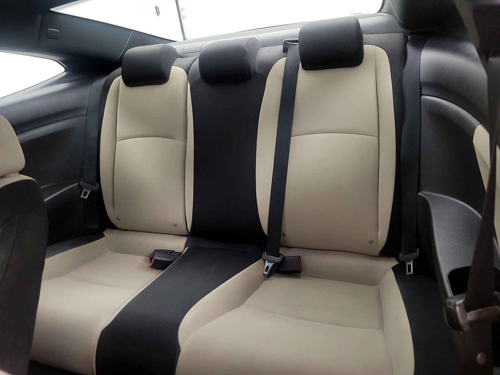 Thumbnail: 2016 Honda Civic - 9