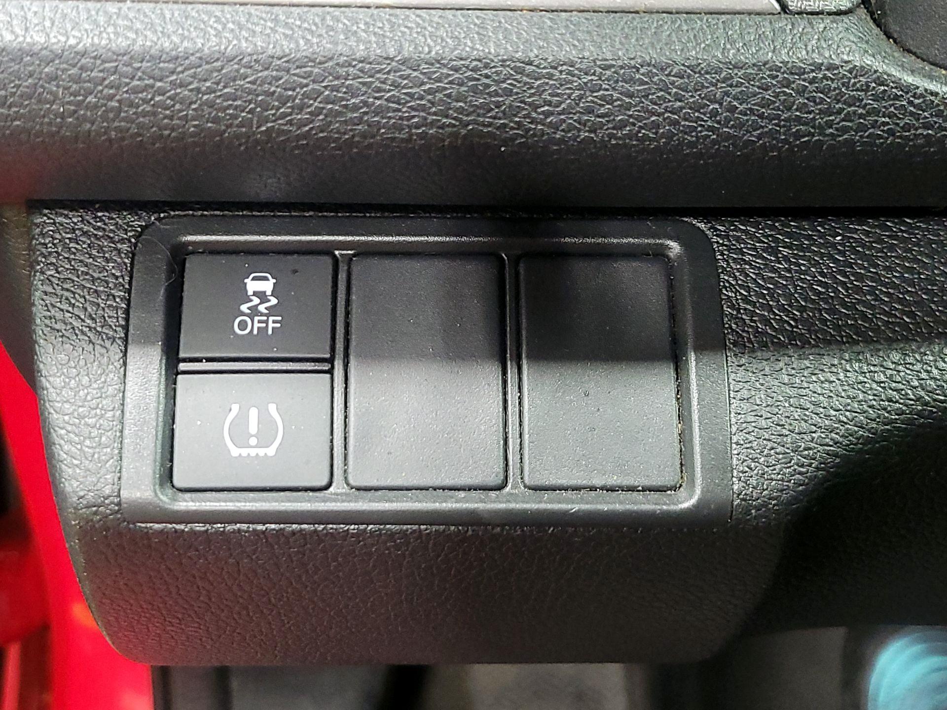 Thumbnail: 2016 Honda Civic - 13