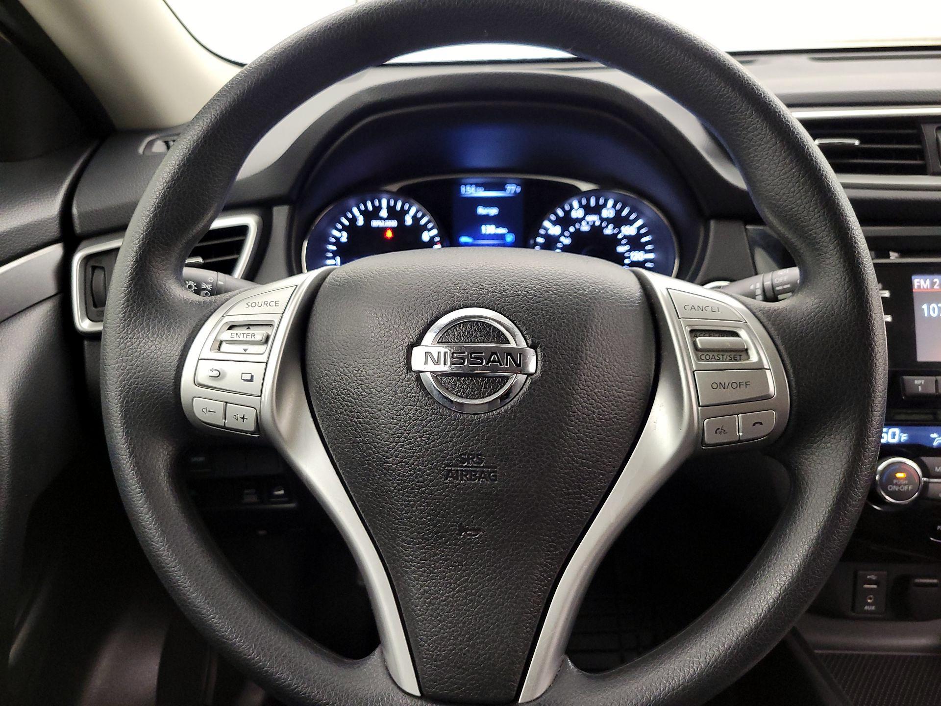 Thumbnail: 2016 Nissan Rogue - 10