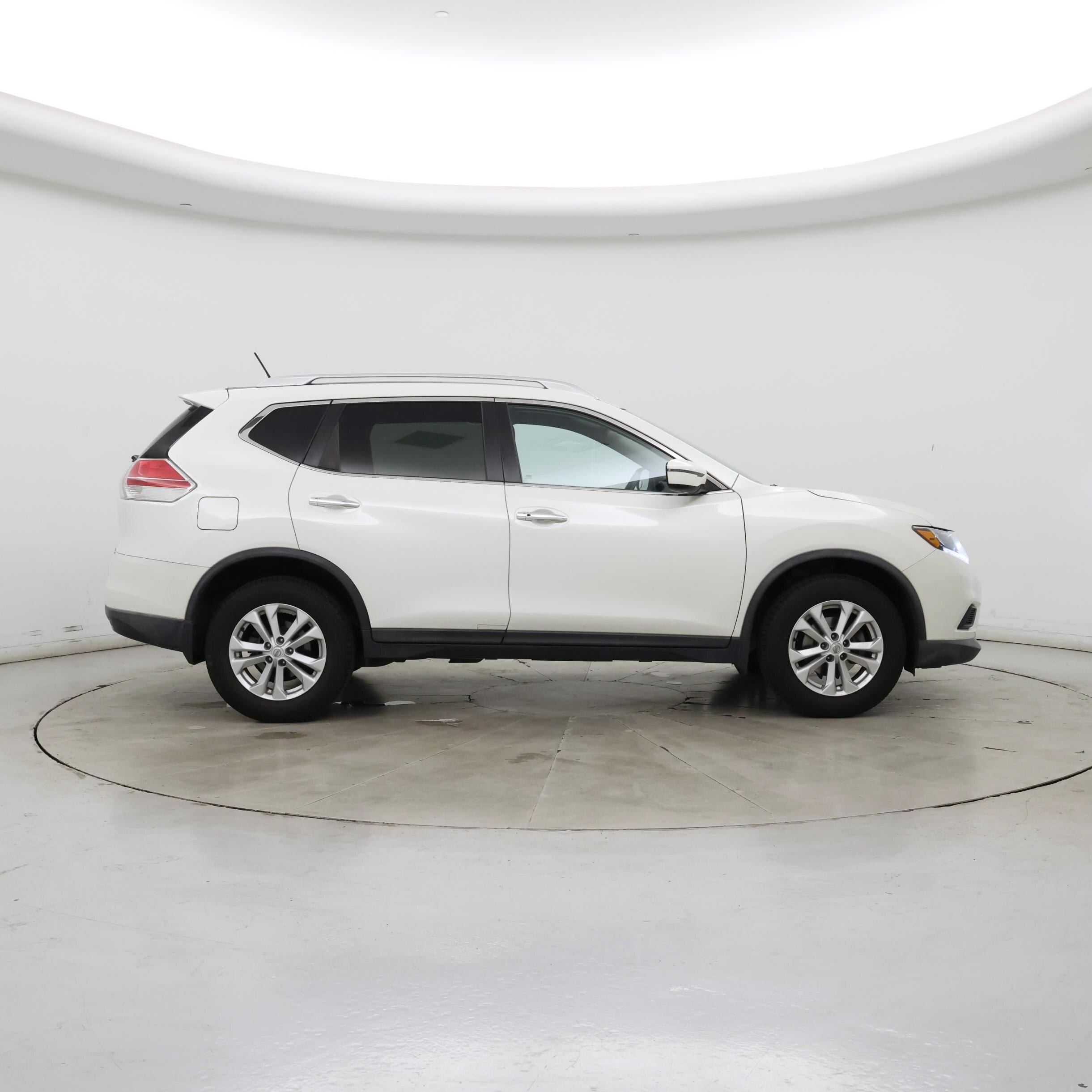 Thumbnail: 2016 Nissan Rogue - 7
