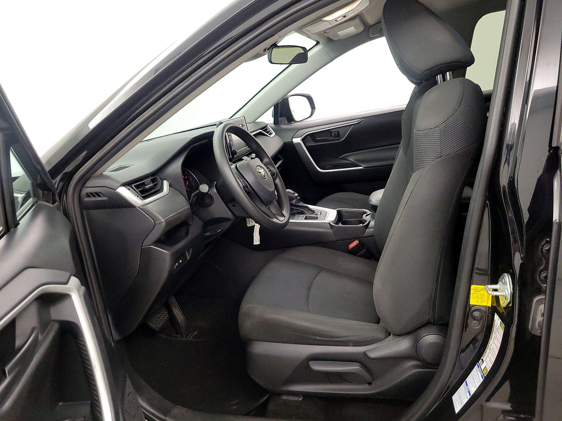 Thumbnail: 2021 Toyota RAV4 - 11
