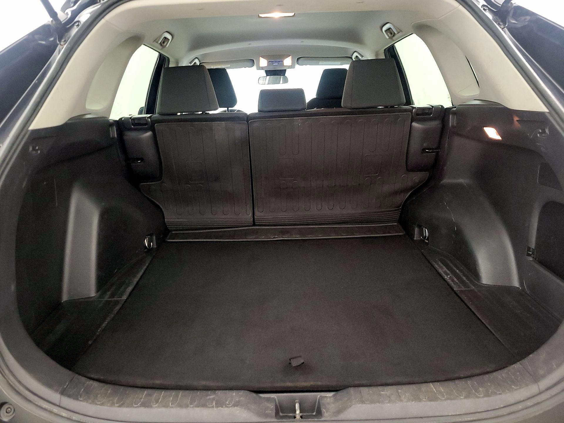 Thumbnail: 2021 Toyota RAV4 - 20