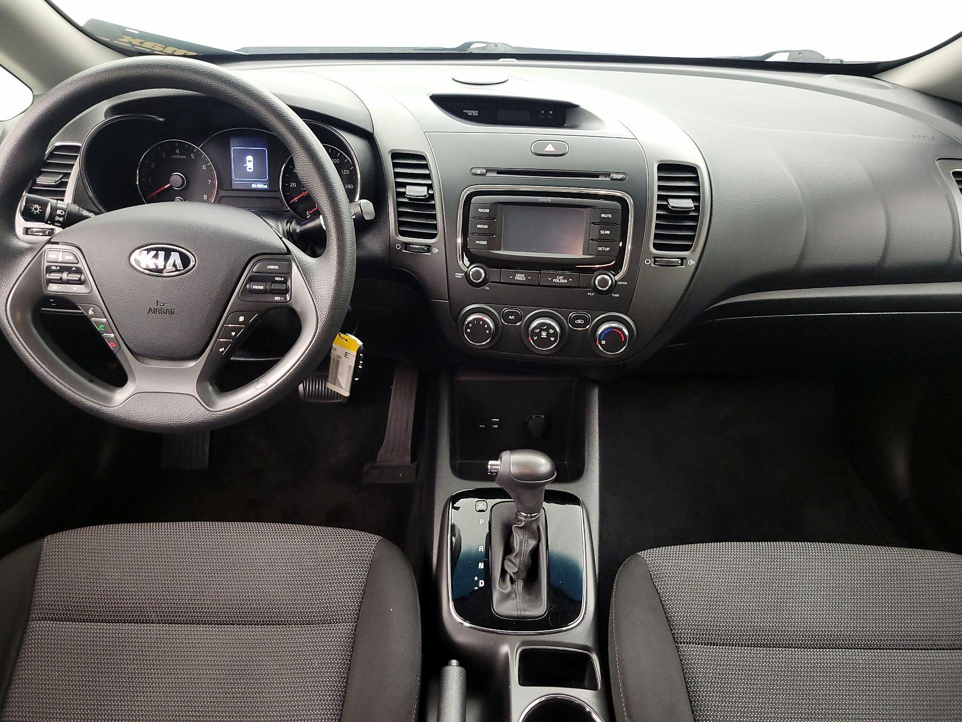 Thumbnail: 2018 Kia Forte - 9