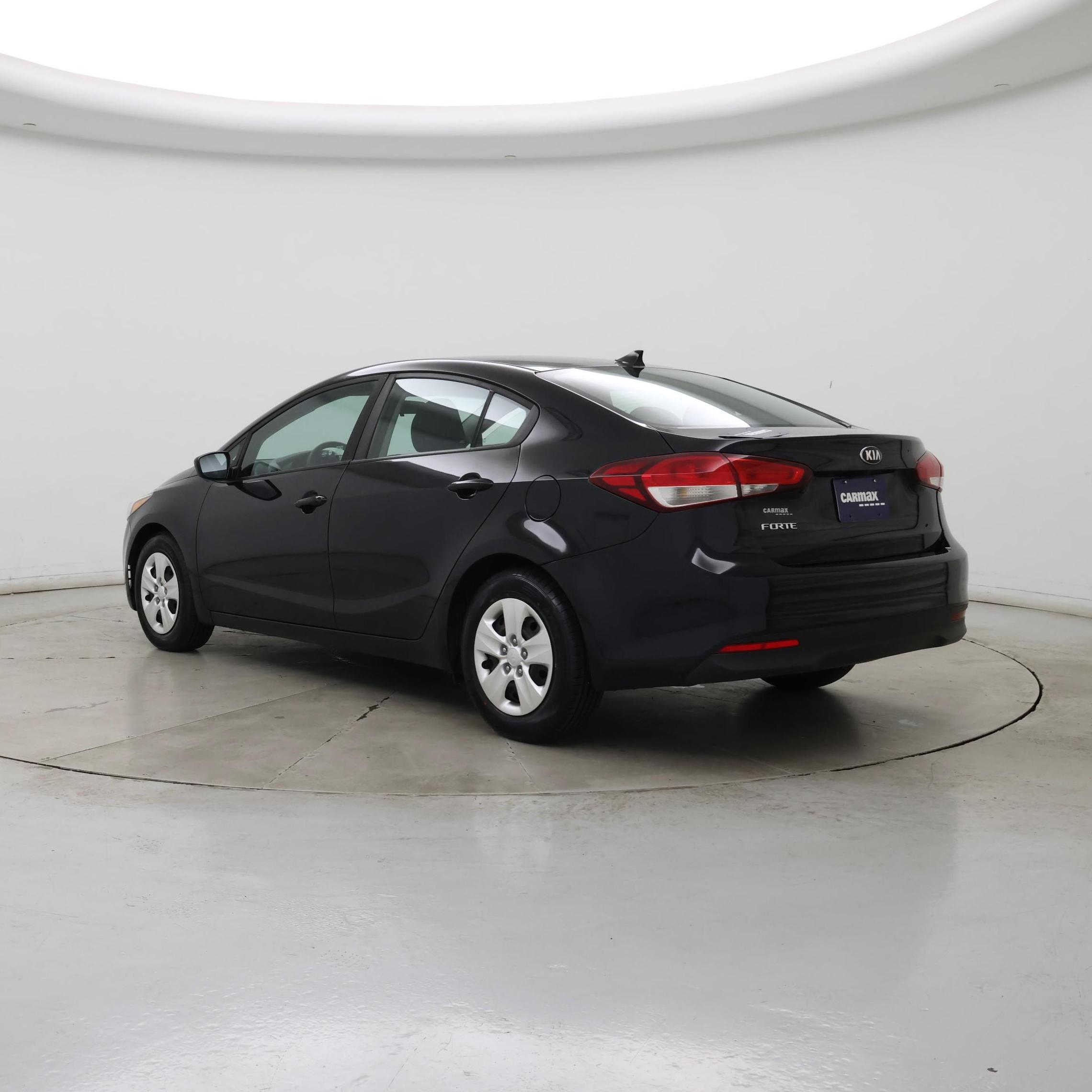 Thumbnail: 2018 Kia Forte - 2