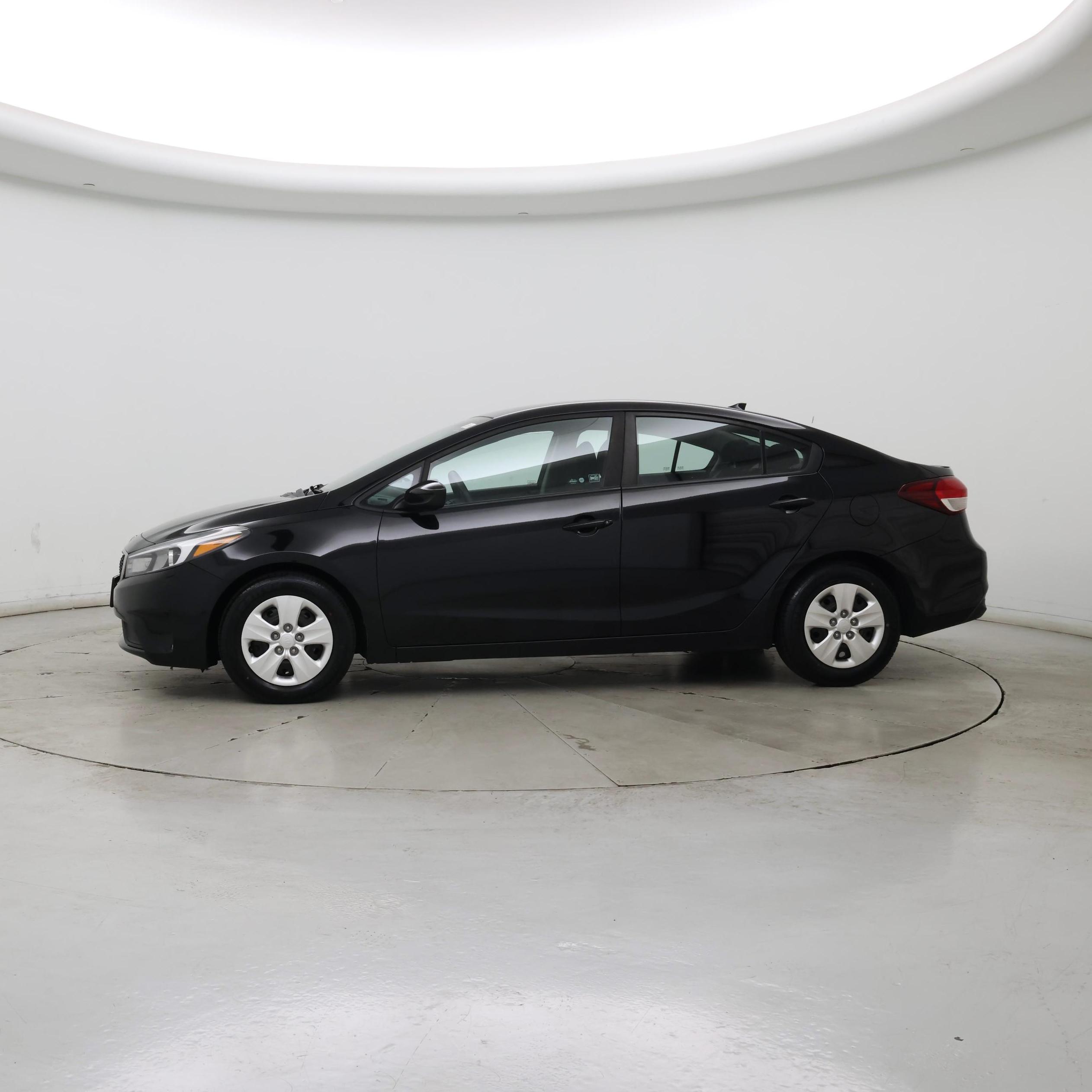 Thumbnail: 2018 Kia Forte - 3