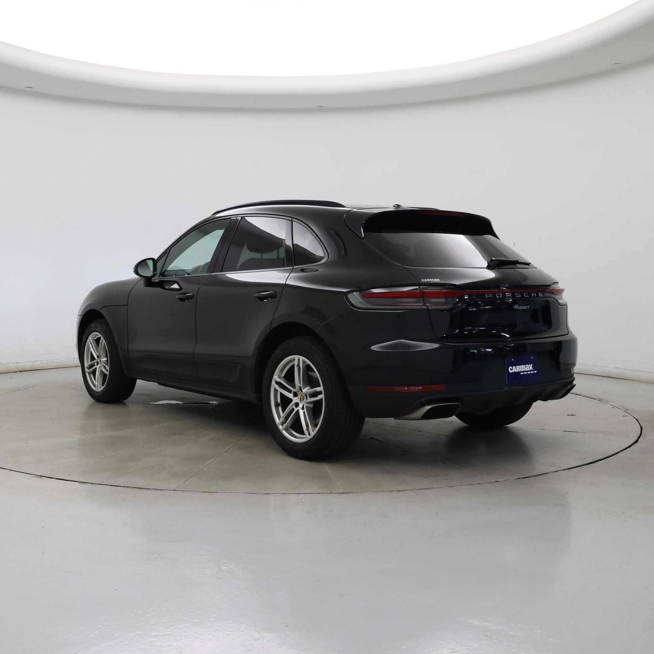 Thumbnail: 2020 Porsche Macan - 2