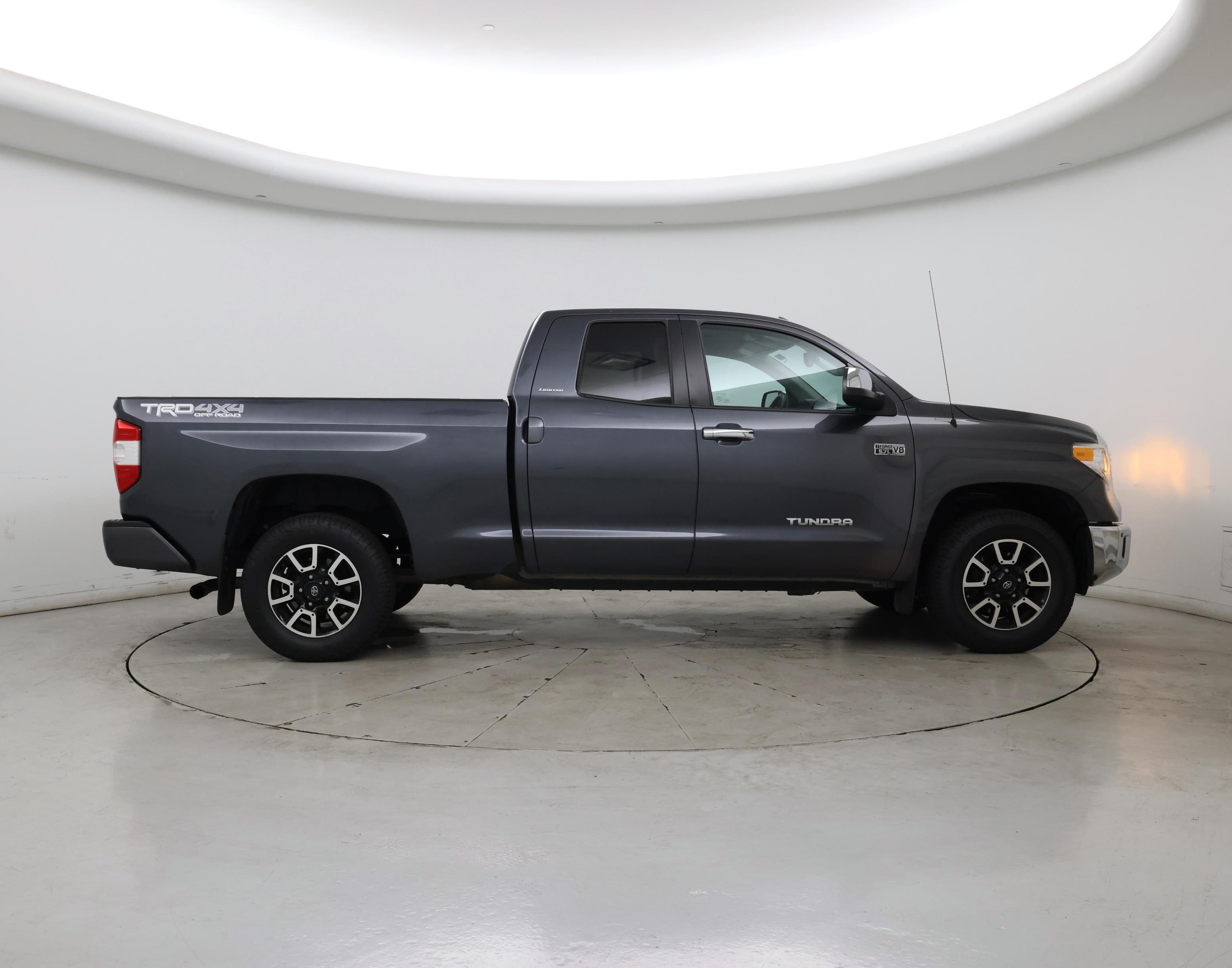 Thumbnail: 2016 Toyota Tundra - 7