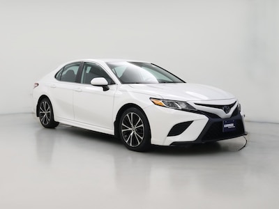 White 2020 Toyota Camry SE
