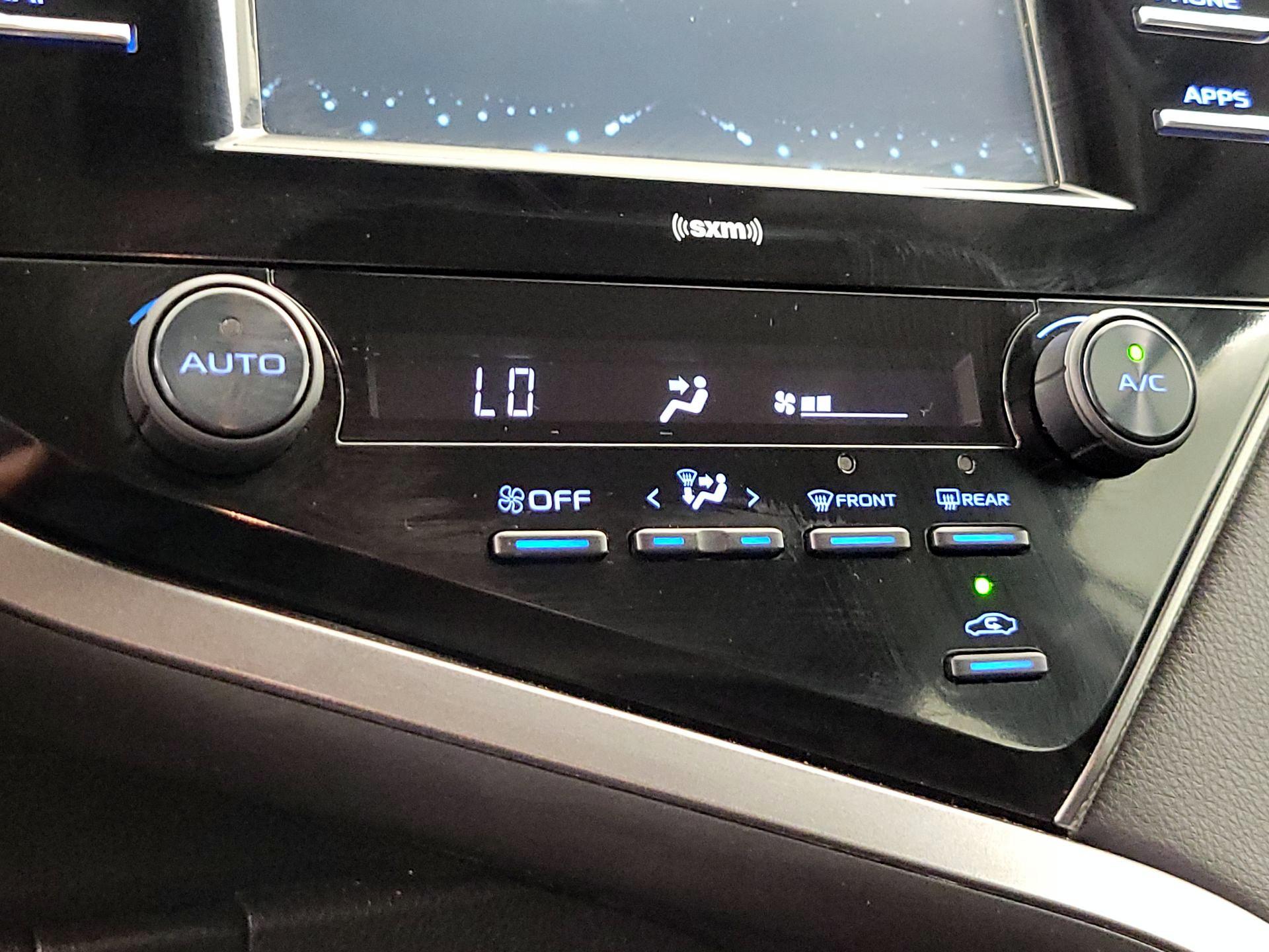 Thumbnail: 2020 Toyota Camry - 16