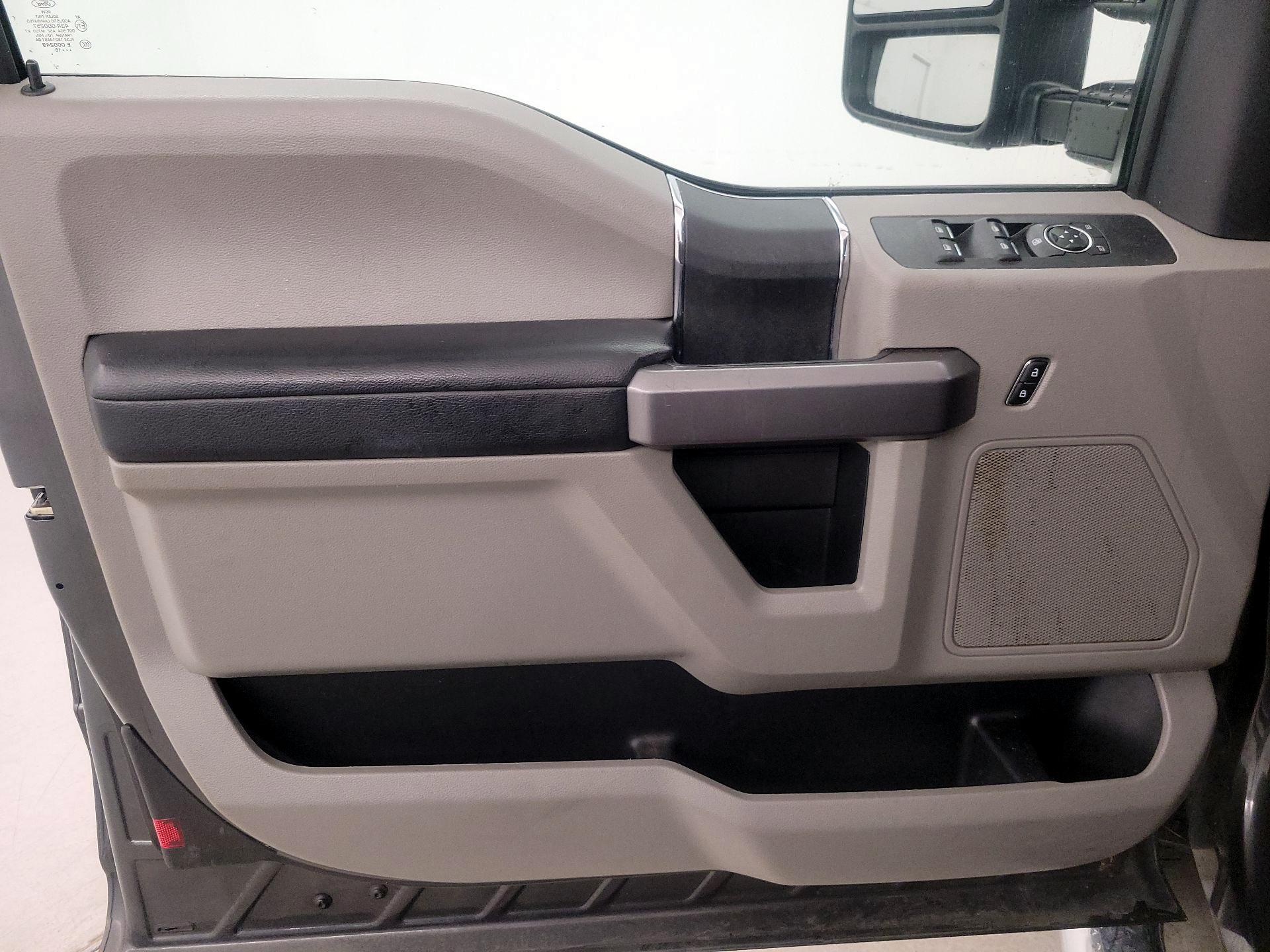 Thumbnail: 2018 Ford F-250 - 12