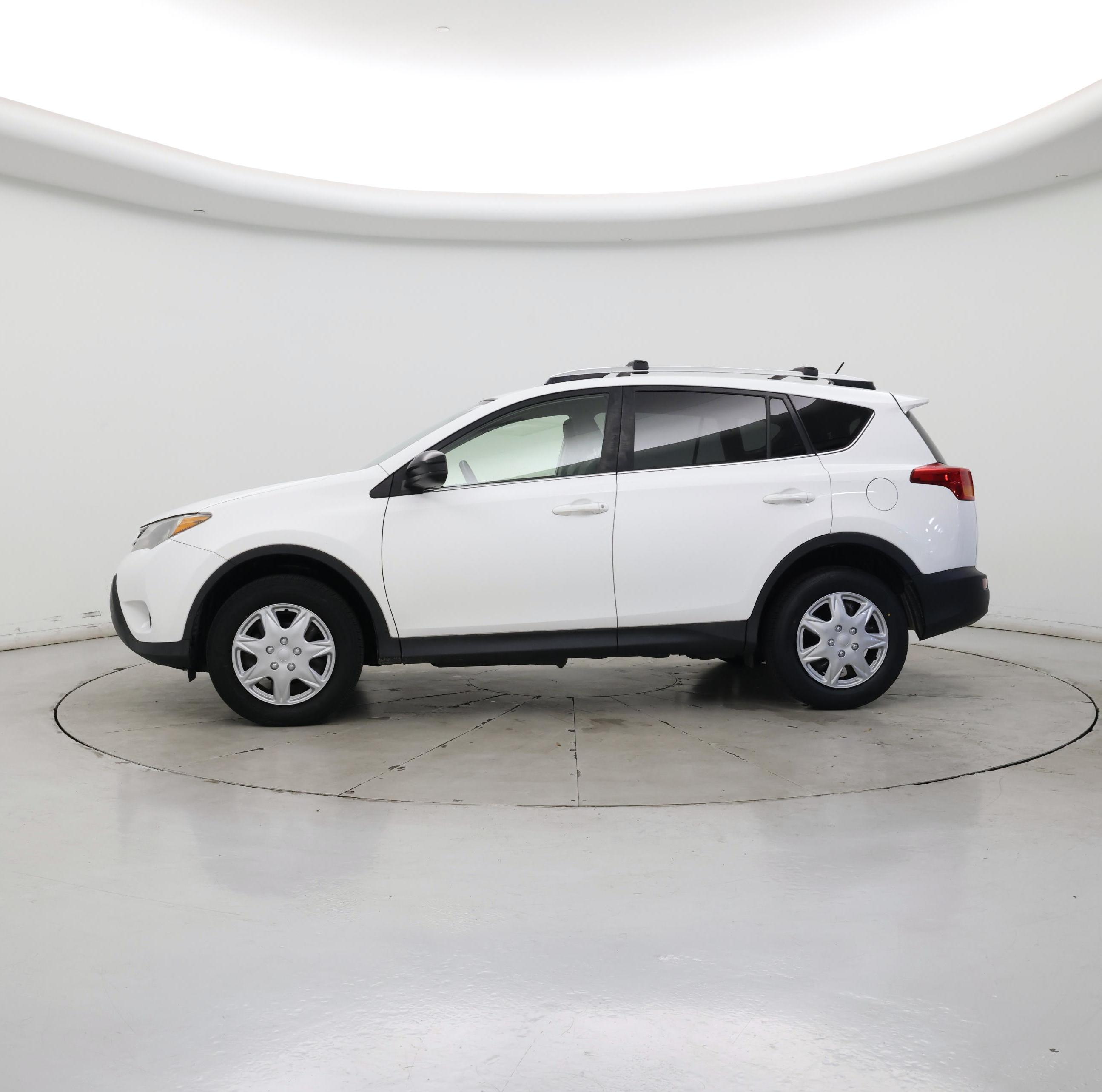 Thumbnail: 2013 Toyota RAV4 - 3