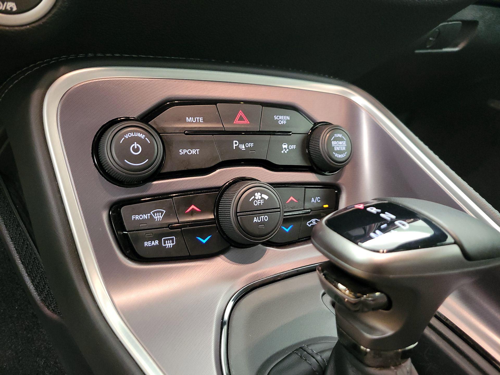 Thumbnail: 2019 Dodge Challenger - 17