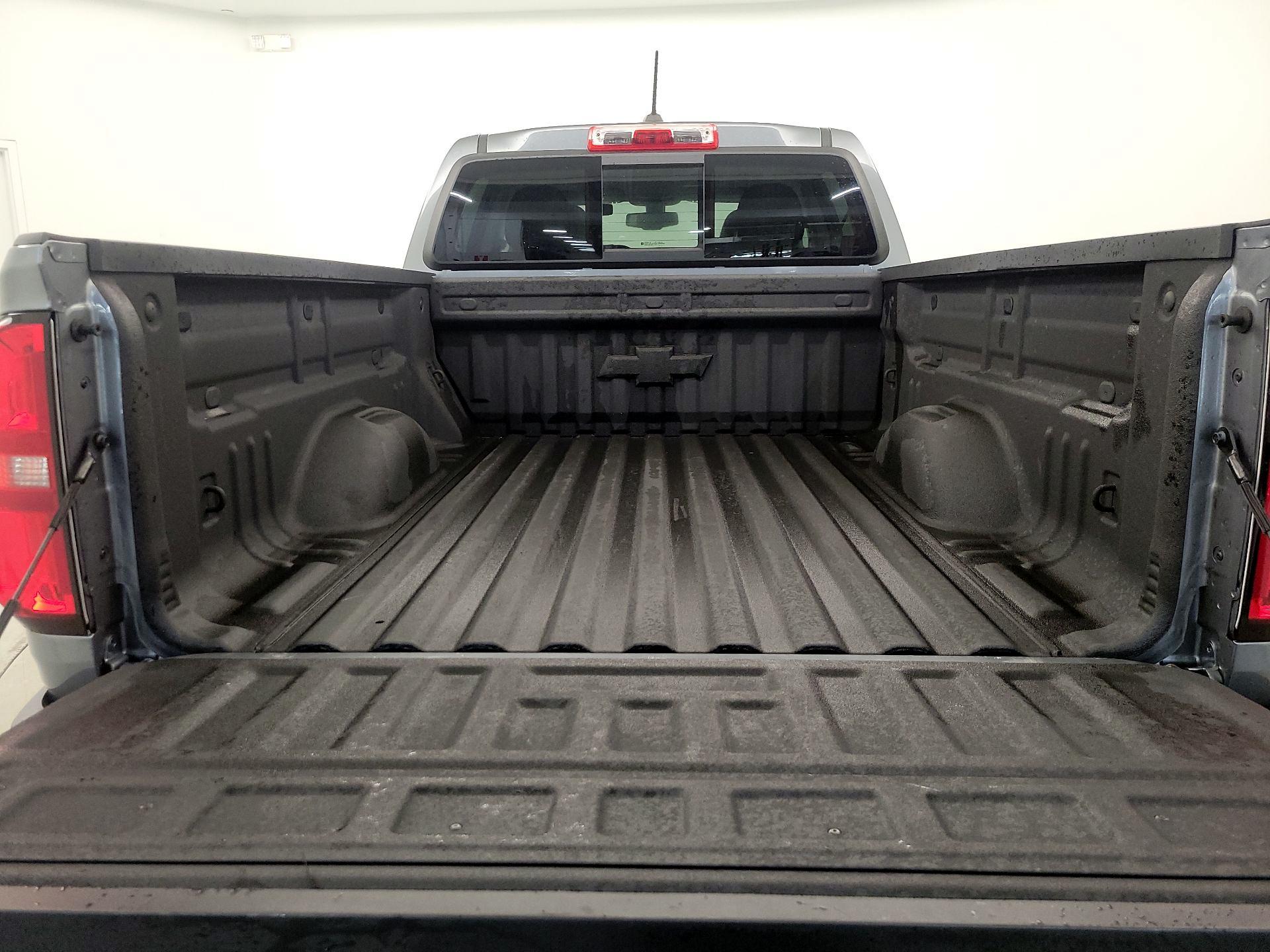 Thumbnail: 2022 Chevrolet Colorado - 20