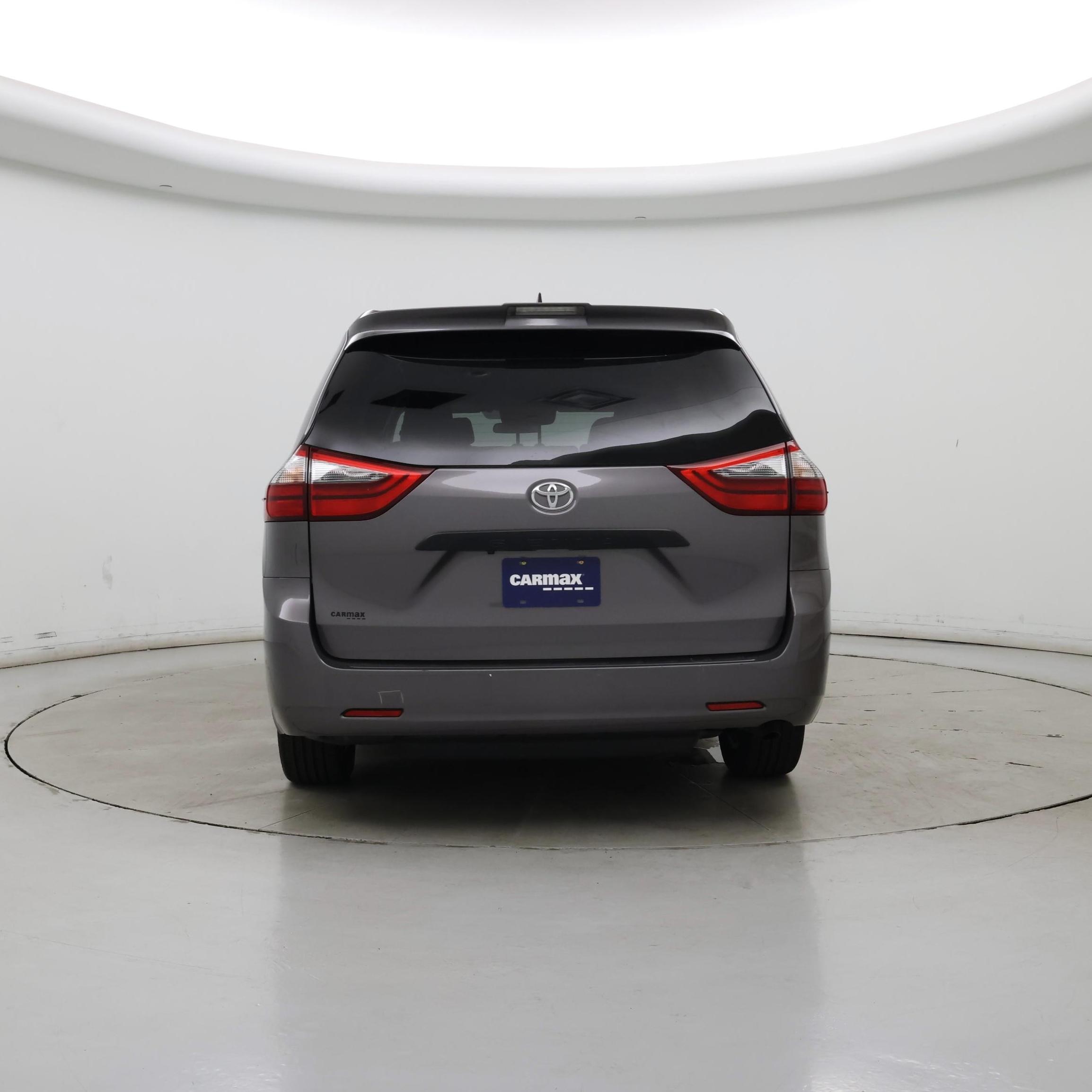 Thumbnail: 2020 Toyota Sienna - 6