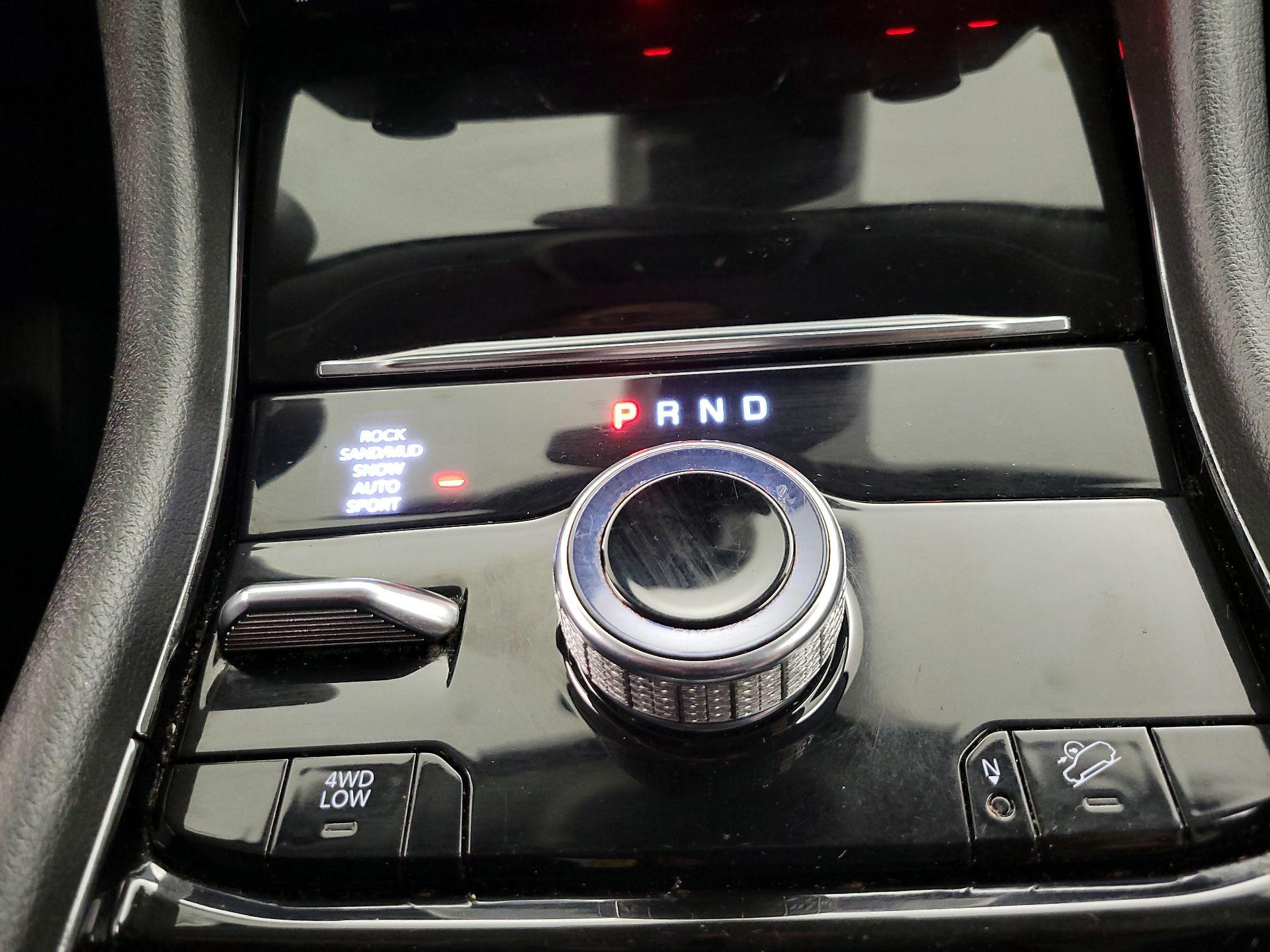 Thumbnail: 2023 Jeep Grand Cherokee - 18