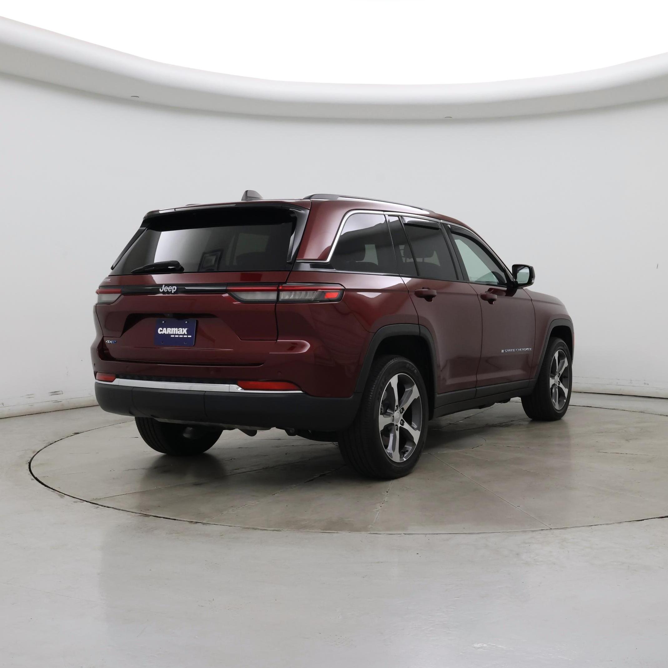 Thumbnail: 2023 Jeep Grand Cherokee - 8